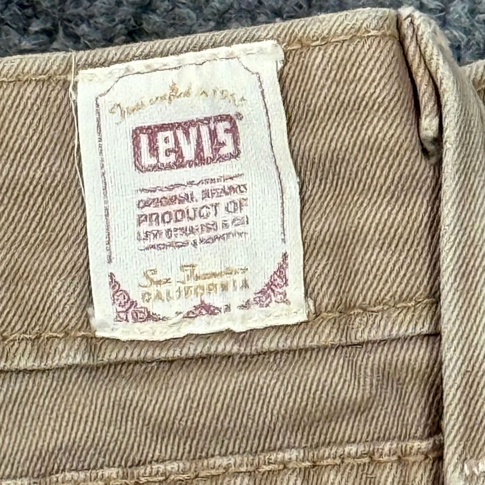 Levi's Y2K 00s Levis Beige Khaki Chino Capris Cropped Pants Size 16 Neutral Workwear Size 38" / US 16 / IT 52 - 4 Thumbnail