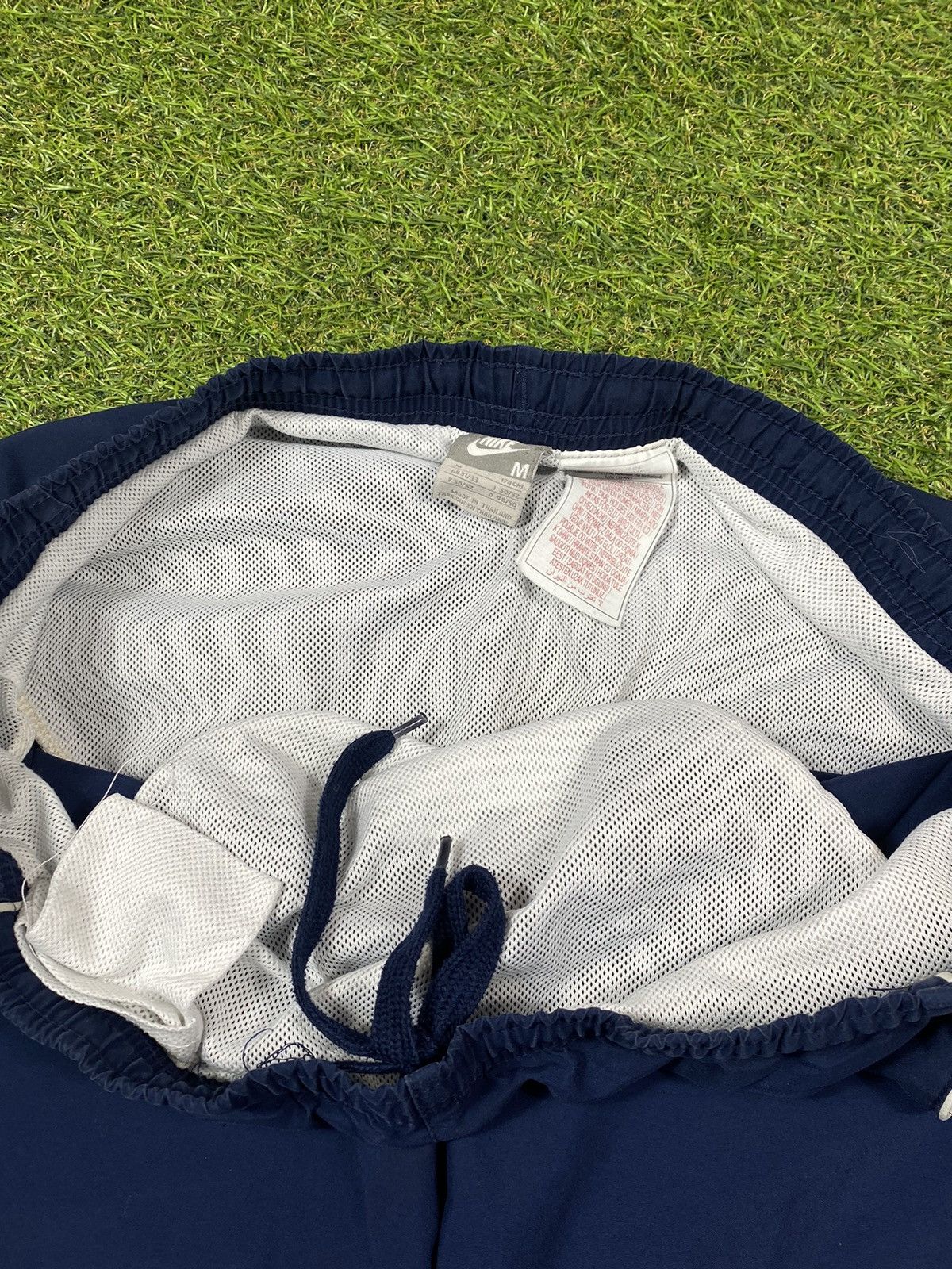 Nike Vintage Nike shorts streetwear swoosh casual y2k size M Size US 32 / EU 48 - 5 Thumbnail