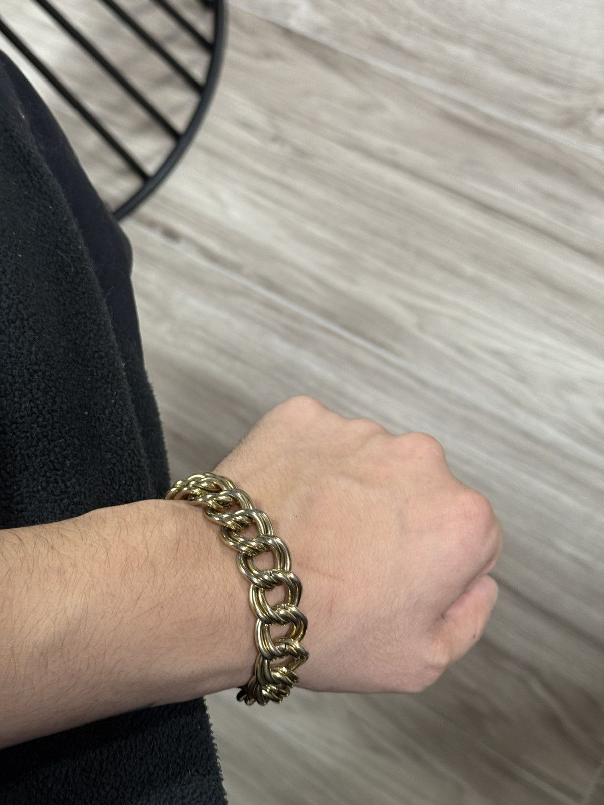 Givenchy Givenchy Interlocking Gold Bracelet Vtg Chain Preowned Size ONE SIZE - 7 Thumbnail