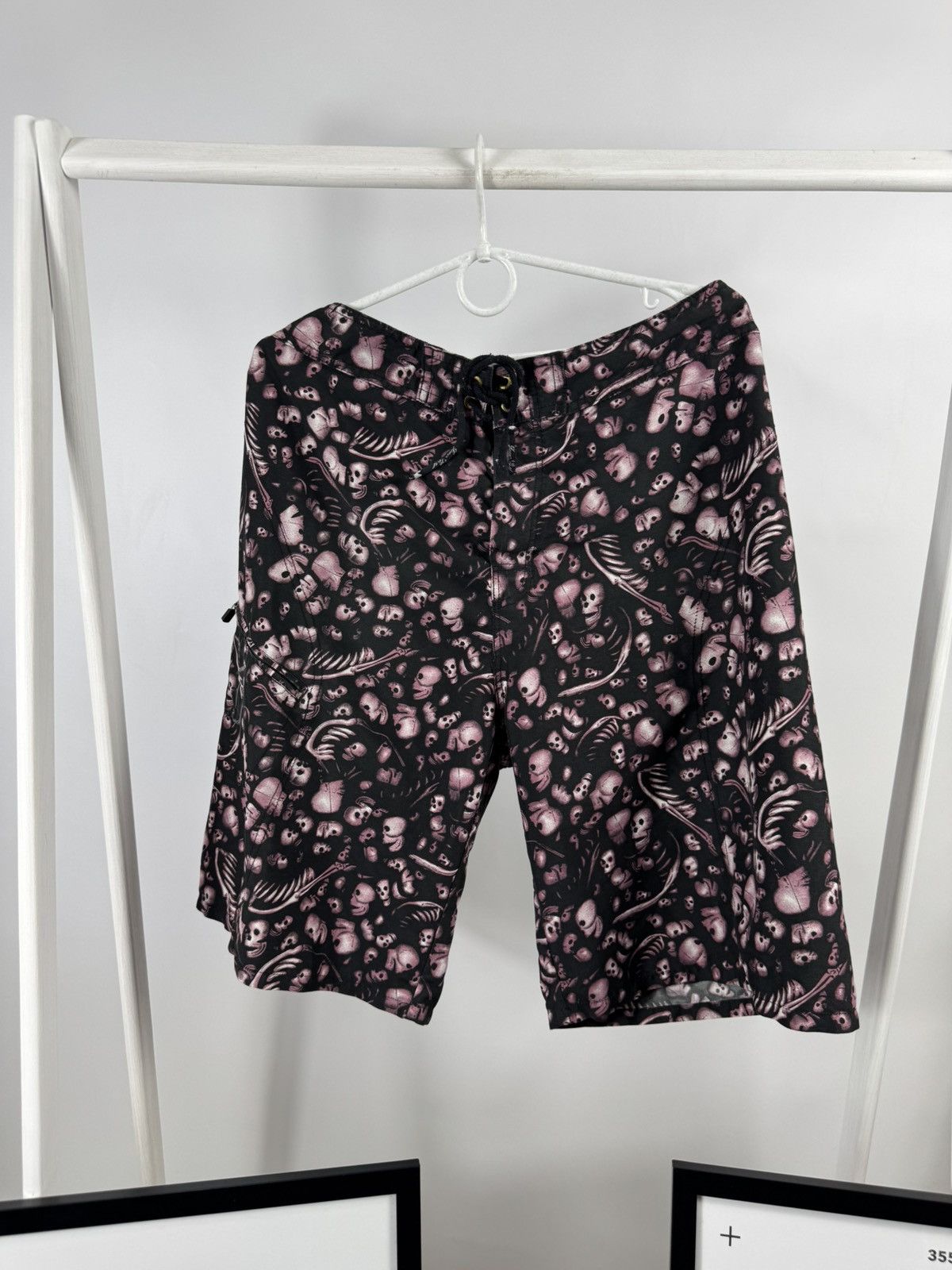 Other Vintage Skull Shorts Size US 32 / EU 48 - 2 Thumbnail