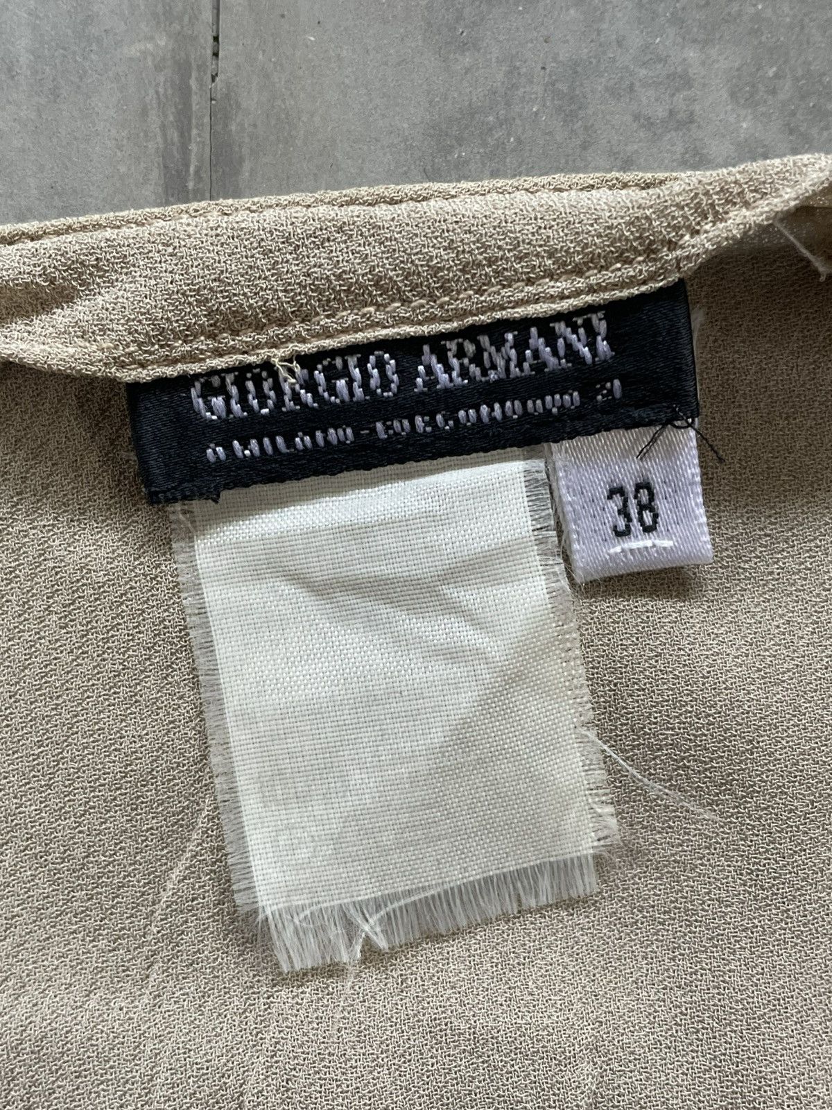 Giorgio Armani Vintage Giorgio Armani Archive Silk Pleated Blouse Size L / US 10 / IT 46 - 11 Thumbnail