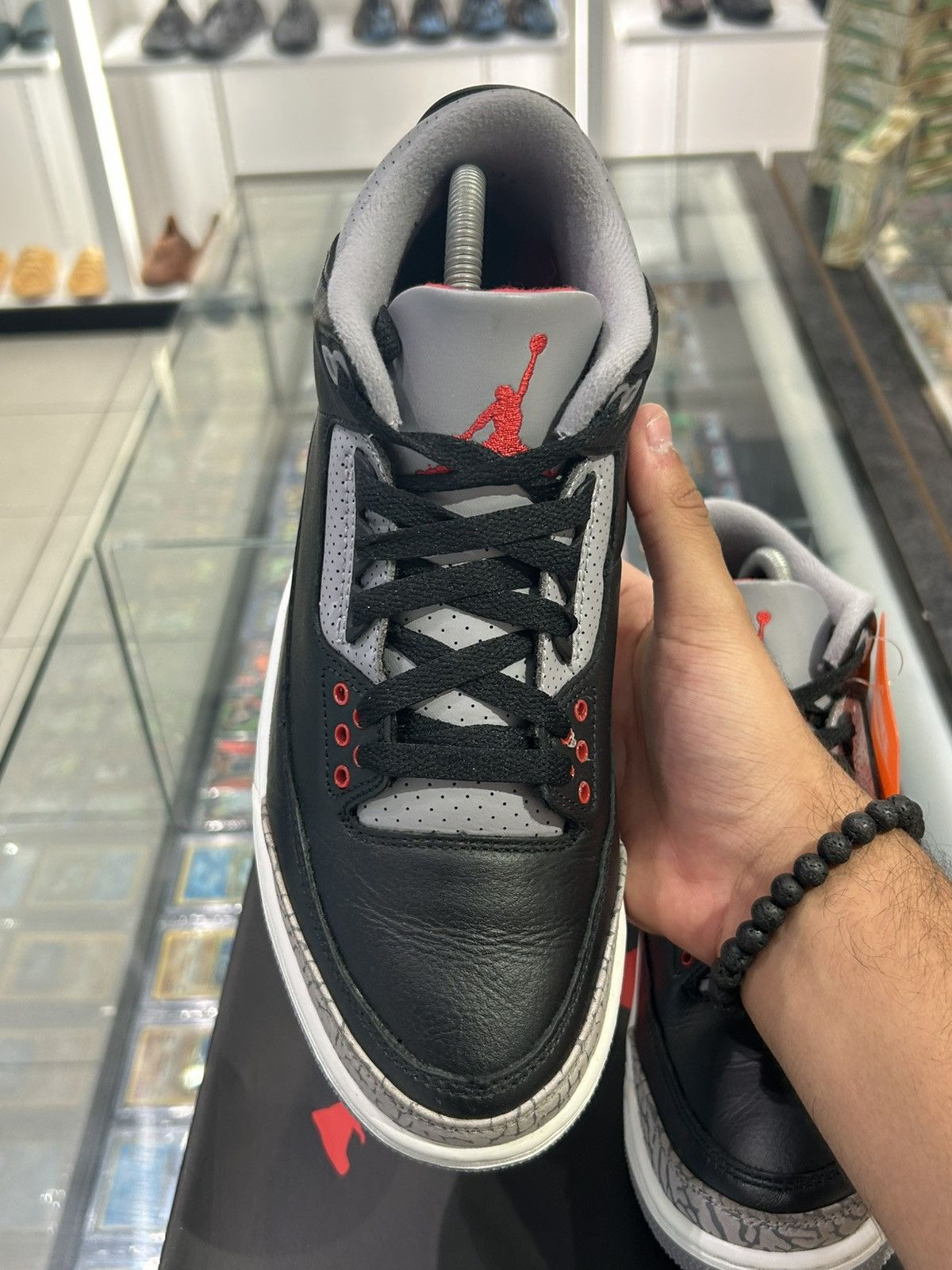 Jordan Brand Jordan 3 Black cement 2024 Size US 8 / EU 41 - 7 Thumbnail