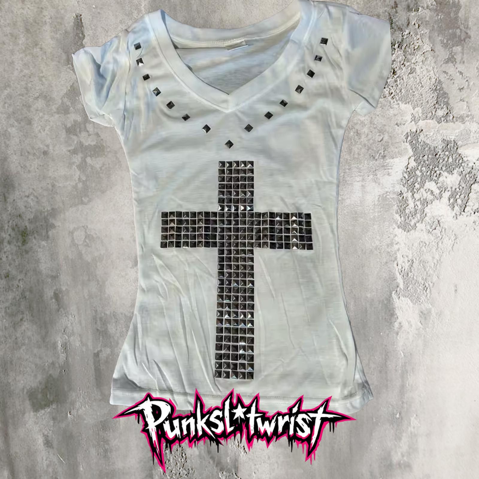 Vintage studded cross baby tee Size S / US 4 / IT 40 - 1 Thumbnail