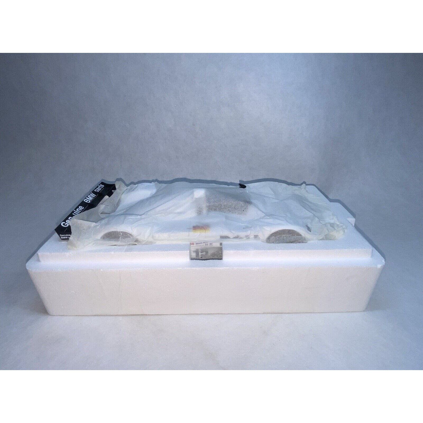 image of Kyosho 1/18 Bmw V12 Lmr - 15 in White, Men's