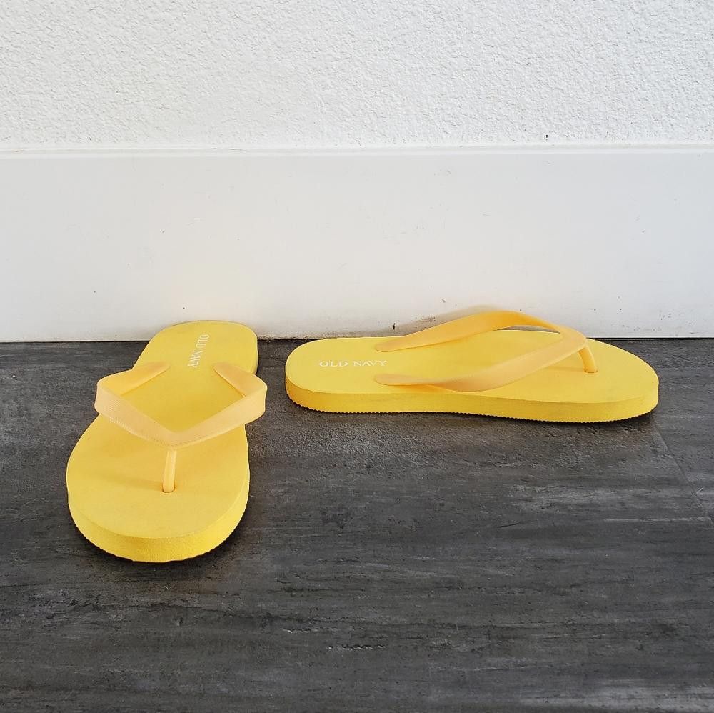 Old Navy Yellow Classic Old Navy Sandal Size US 5.5 / IT 35.5 - 2 Thumbnail