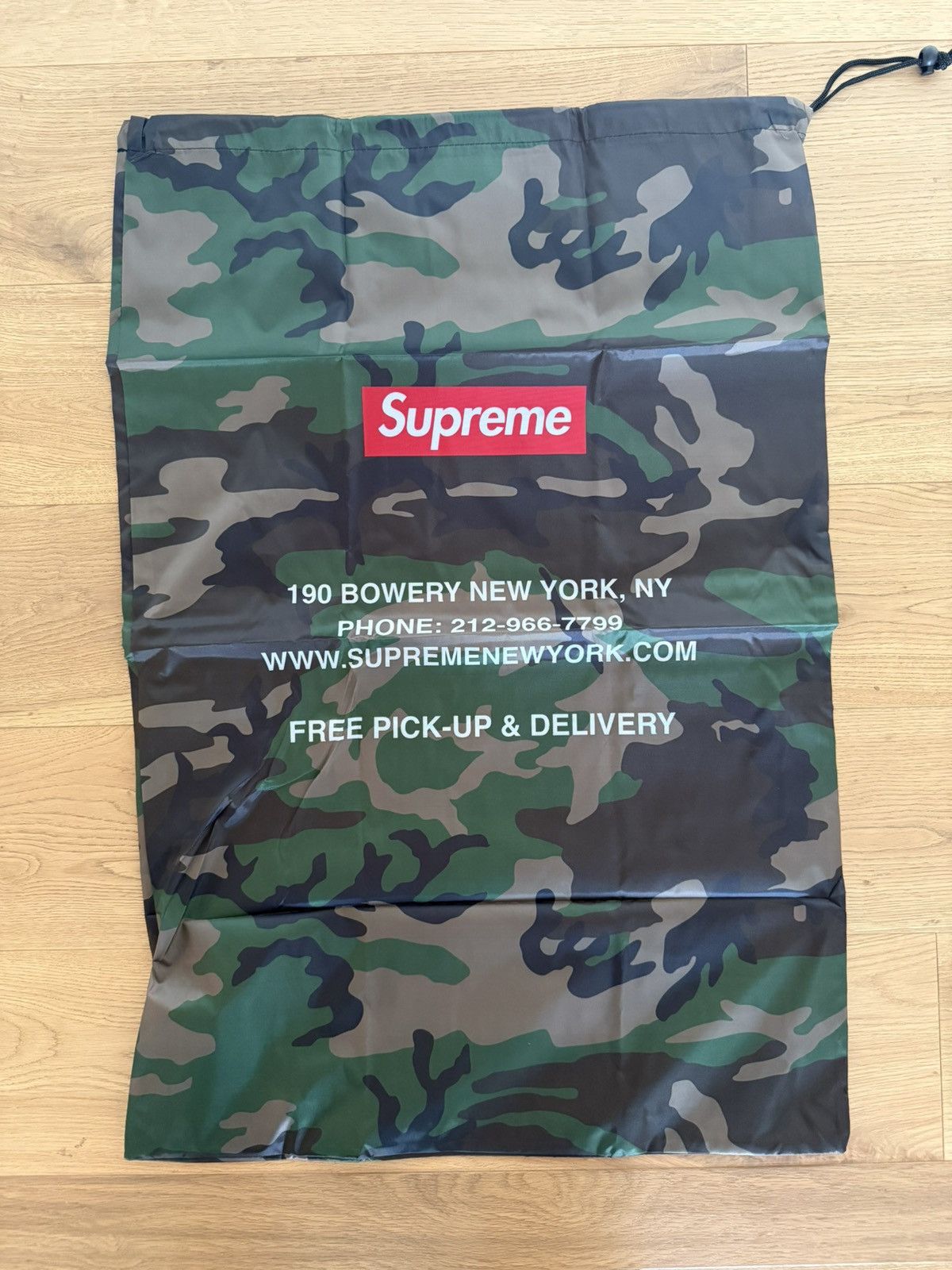 Supreme Supreme laundry bag week 1 gift Size ONE SIZE - 1 Thumbnail