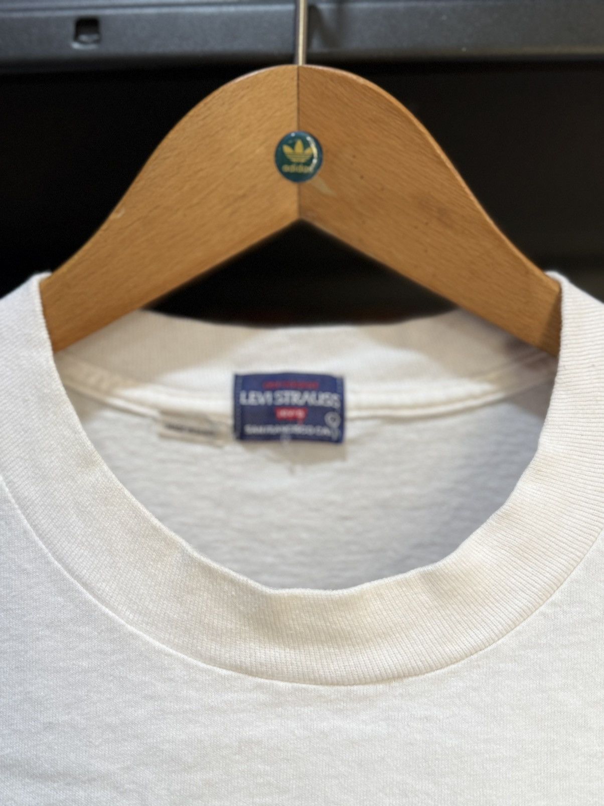 Levi's Vintage Clothing Vintage 90s Levis San Francisco Worldwide Graphic Tee Size US L / EU 52-54 / 3 - 4 Thumbnail