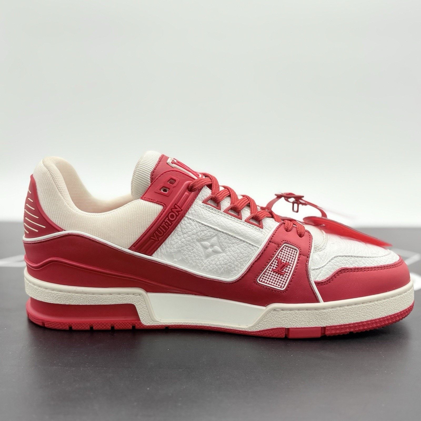 Louis Vuitton 10-10.5 US Louis Vuitton Trainer ' Red White ' | EXCELLENT! Size US 10 / EU 43 - 11 Thumbnail