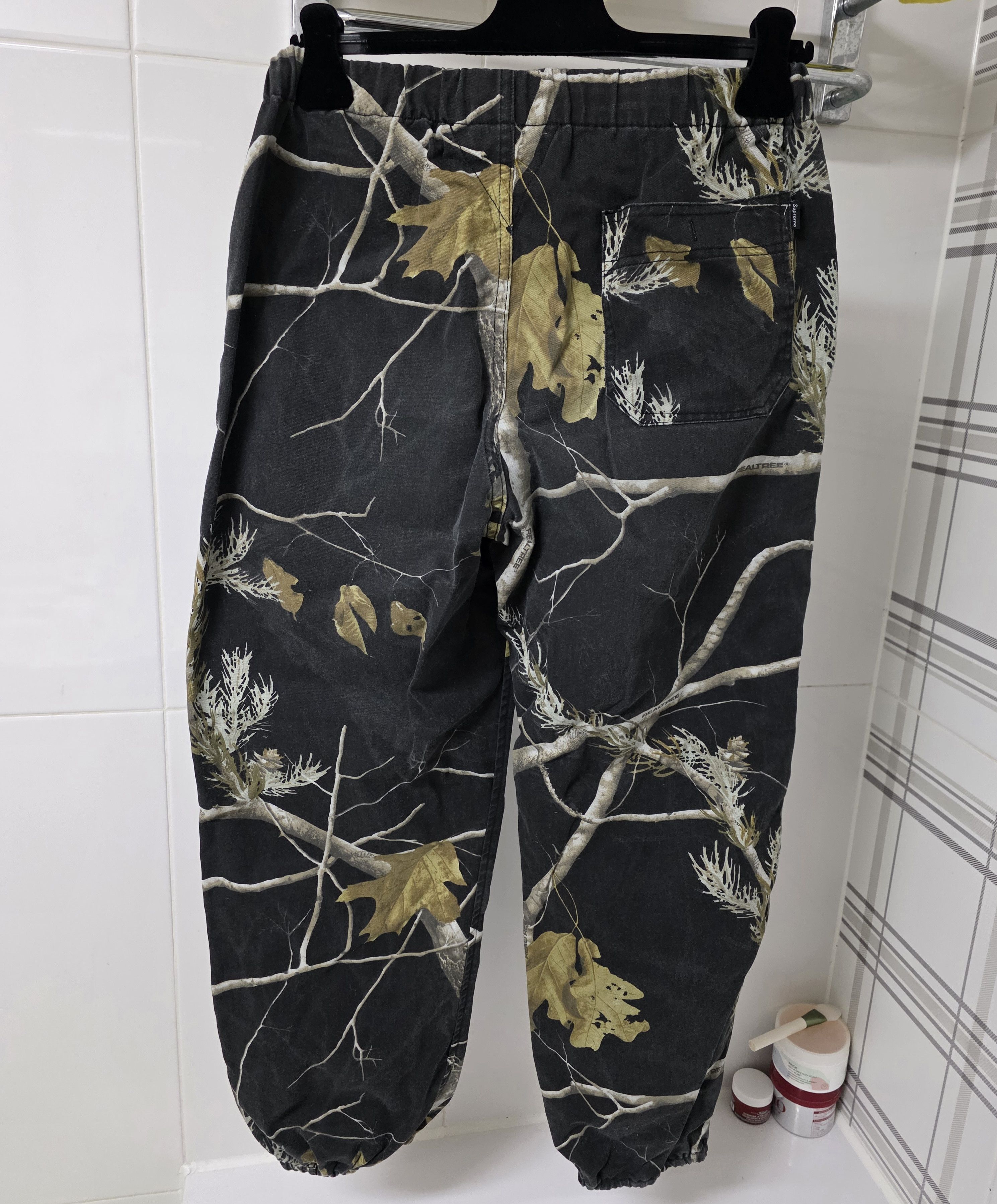 Supreme Supreme Black Realtree camo pants Size US 31 - 2 Thumbnail