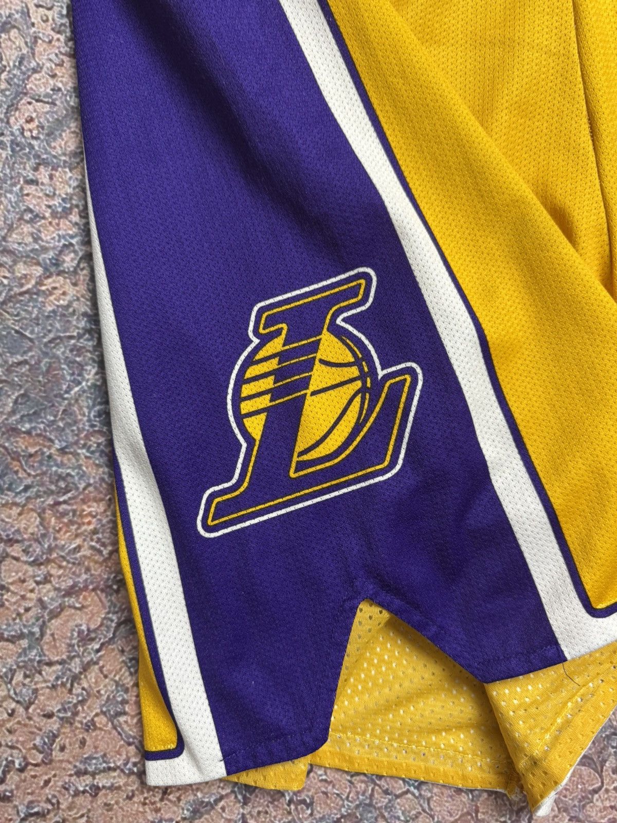 Champion LA Lakers Champion shorts M Size US 32 / EU 48 - 12 Thumbnail