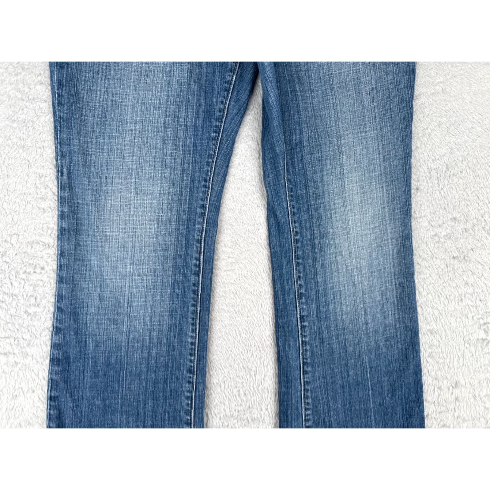 Banana Republic Banana Republic Jeans Womens 8 Blue Denim Bootcut Mid Rise 30x31 Cotton 30 31 Denim Bootcut American 90s Womens Jeans Size 30" / US 8 / IT 44 - 3 Thumbnail