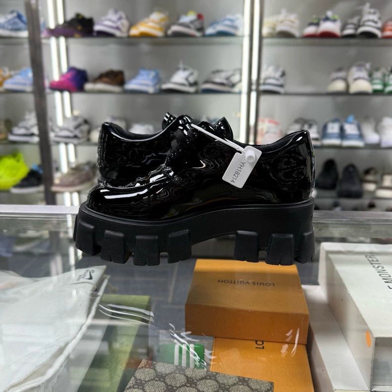 Prada PRADA Black Patent Leather ThickSoled Loafers -2505 Size US 4.5 / IT 34.5 - 5 Thumbnail