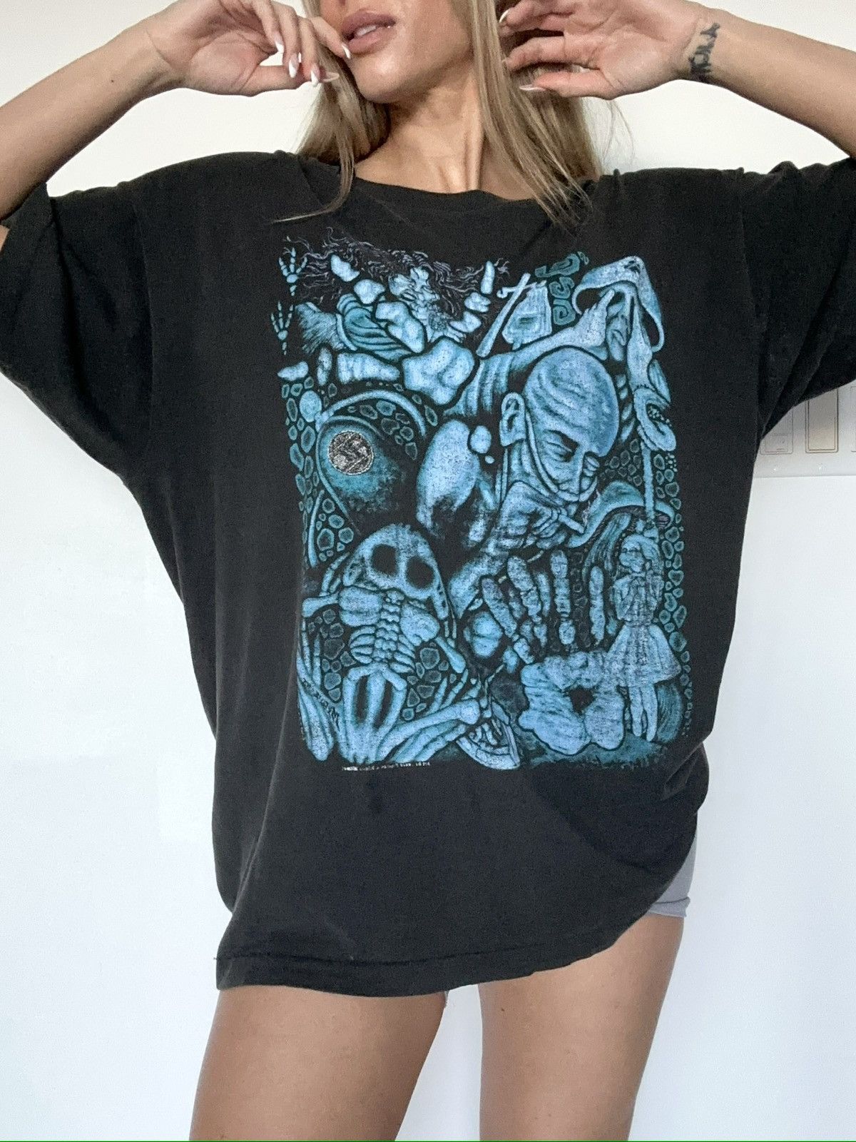Vintage Alice in chains 1993 vintage tee xl Size US XL / EU 56 / 4 - 3 Thumbnail