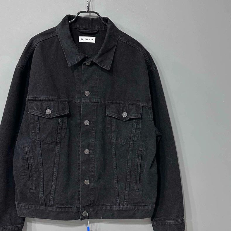 Balenciaga Balenciaga size 38 Back rhinestone logo denim jacket Size M / US 6-8 / IT 42-44 - 2 Thumbnail