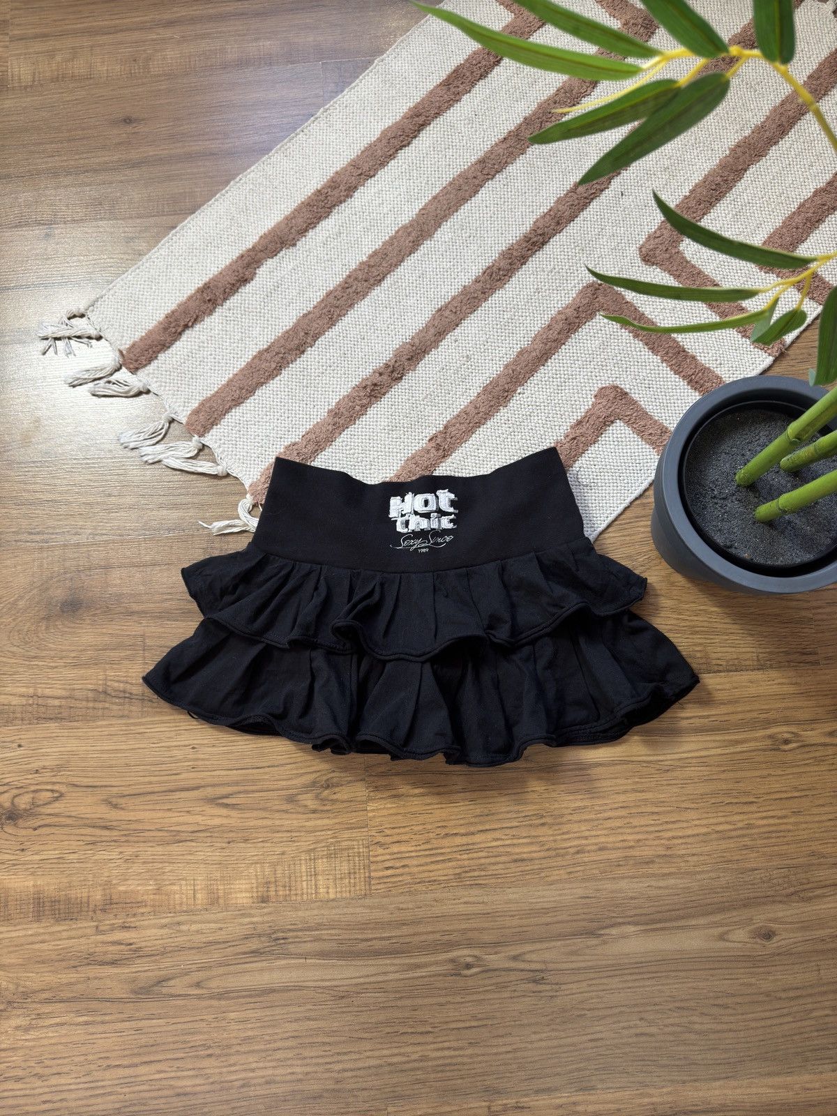 Vintage VINTAGE HOT CHIC VON DUTCH STYLE MINI SKIRT Size 25" / US 0 / IT 36 - 1 Thumbnail