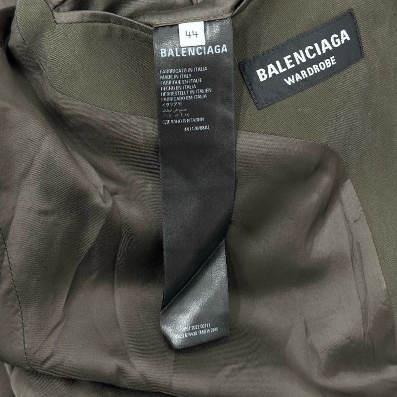 Balenciaga Balenciaga size 44 Sleeve logo suit jacket Size US S / EU 44-46 / 1 - 4 Thumbnail