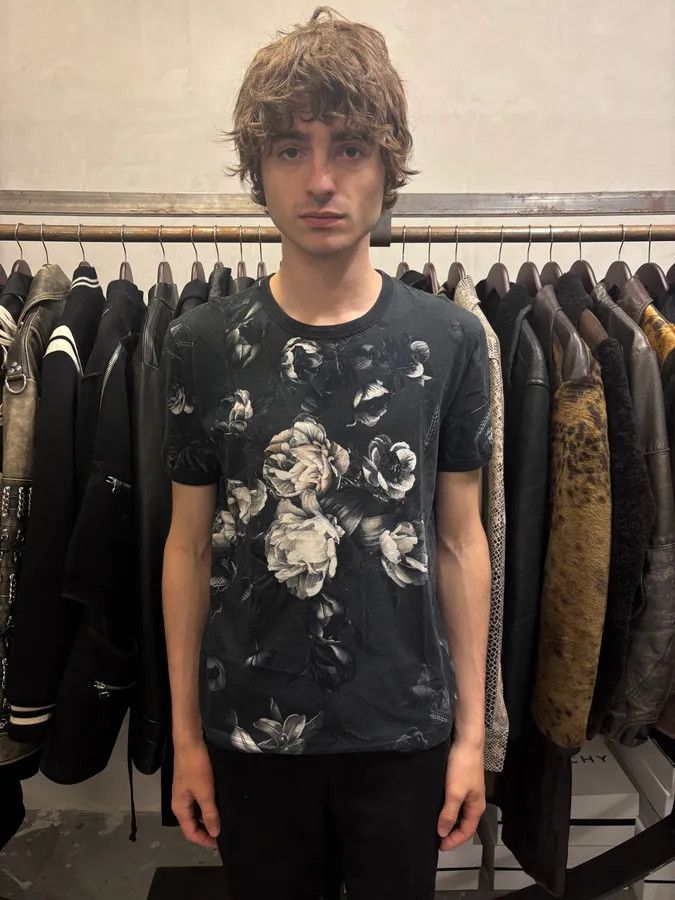 Dolce & Gabbana × Vintage Dolce & Gabbana Flowers Print Grey Tee Size US S / EU 44-46 / 1 - 2 Thumbnail