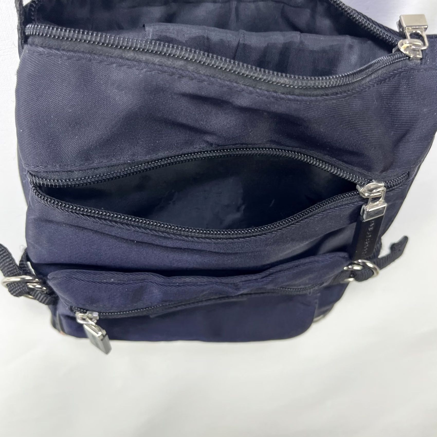 Vintage VINTAGE Polo Sport Ralph Lauren Crossbody Messenger Bag 90s Medium Black Nylon Outdoor Size US M / EU 48-50 / 2 - 7 Thumbnail