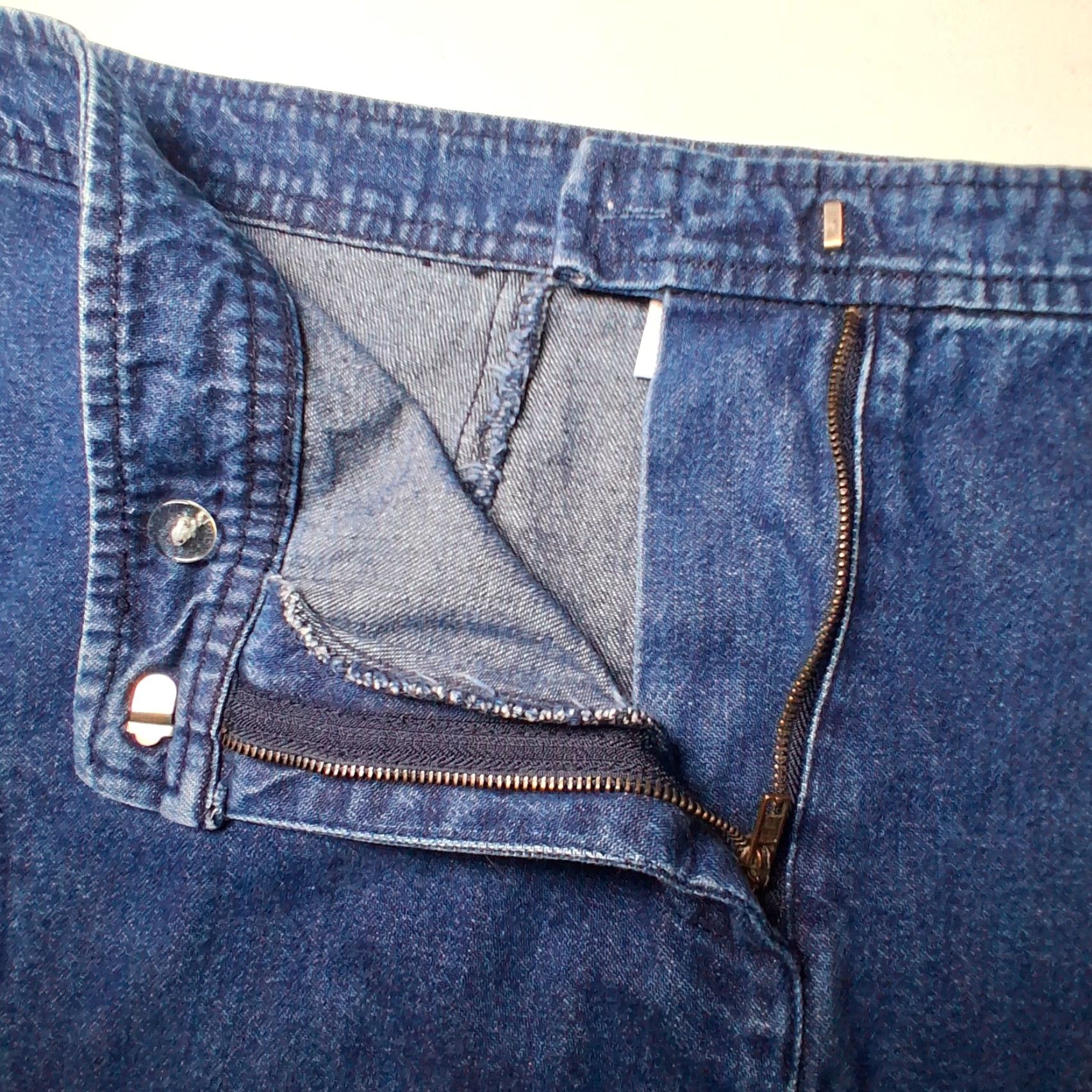Vintage VINTAGE Jessie Sport Denim Skirt 18W Plus Size Midi A-Line Blue Jeans Western Women 1990s Size 40" / US 18 - 7 Thumbnail
