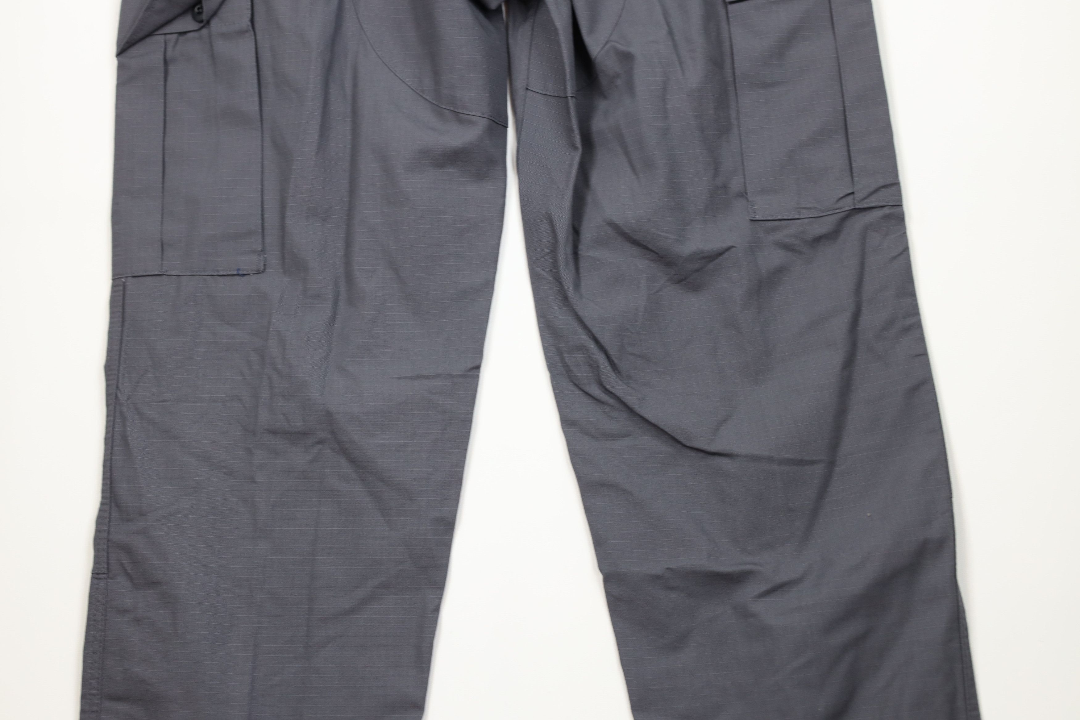 Vintage Vintage 90s Streetwear Uniform Ripstop Cargo Pants USA Size US 36 / EU 52 - 11 Thumbnail
