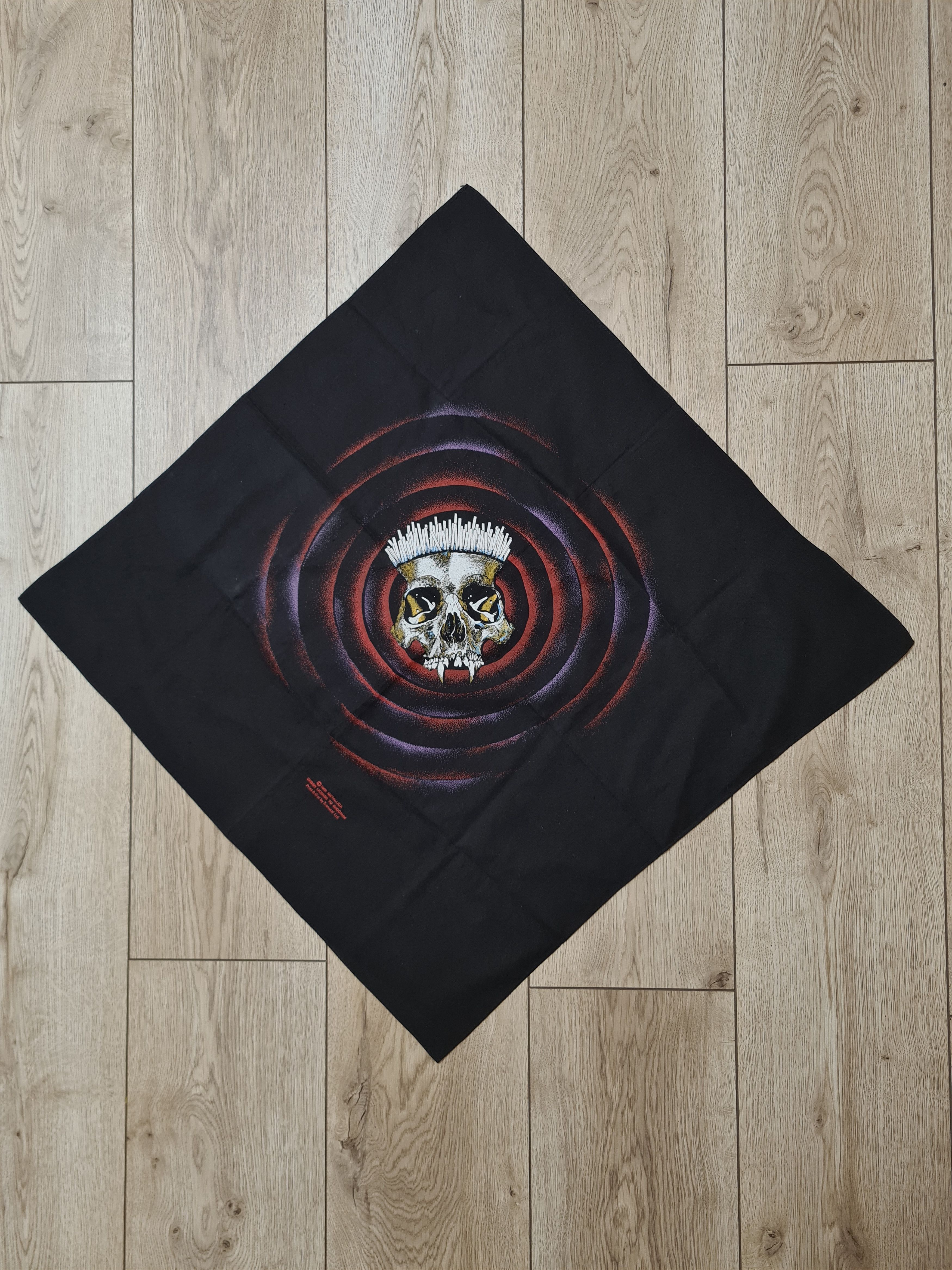 Band Tees × Metallica × Vintage VINTAGE METALLICA 1989 BANDANA FLAG VINTAGE HANDKERCHIEF Size ONE SIZE - 1 Thumbnail