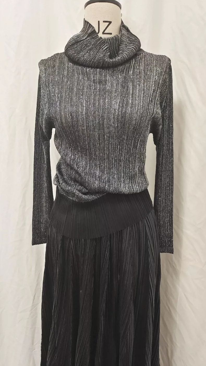 Issey Miyake Issey Miyake size:3 A vintage gold thread woven metallic l Size M / US 6-8 / IT 42-44 - 2 Thumbnail