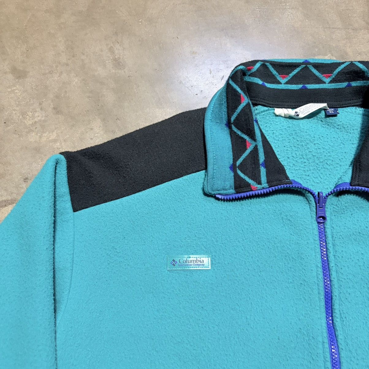 Columbia Vintage Columbia Sportswear Fleece Jacket Aztec Outdoor Ski Size US XL / EU 56 / 4 - 3 Thumbnail