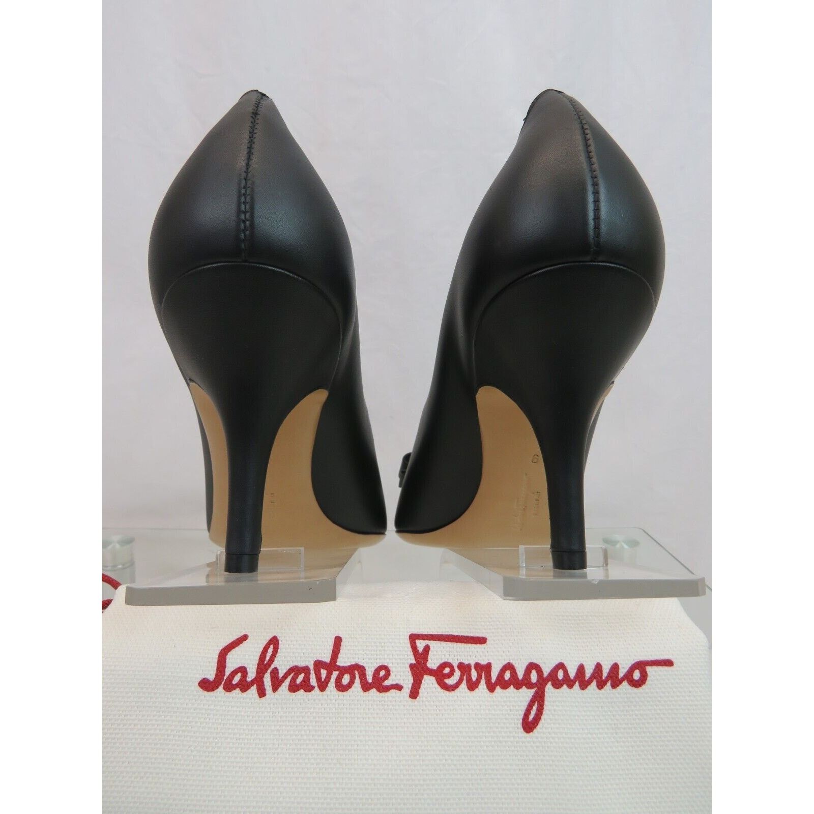 Salvatore Ferragamo CARLA SHELL BLACK LEATHER GOLD LOGO VARA BOW LOW PUMPS 9.5 B Size US 9.5 / IT 39.5 - 6 Thumbnail