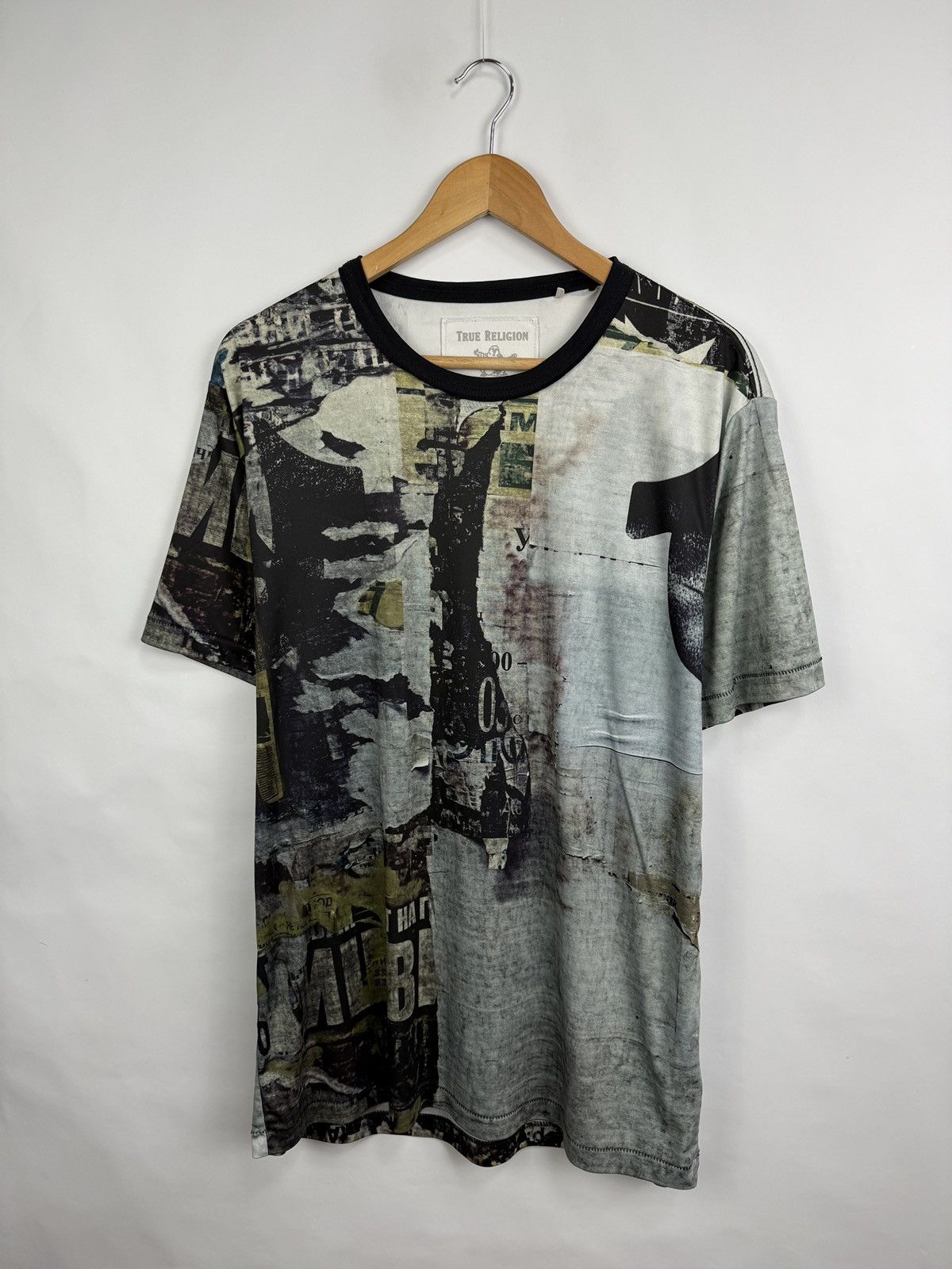 True Religion 🇺🇸 Vintage True Religion All Over Print T-Shirt Hype Rare Y2K Size US XL / EU 56 / 4 - 2 Thumbnail