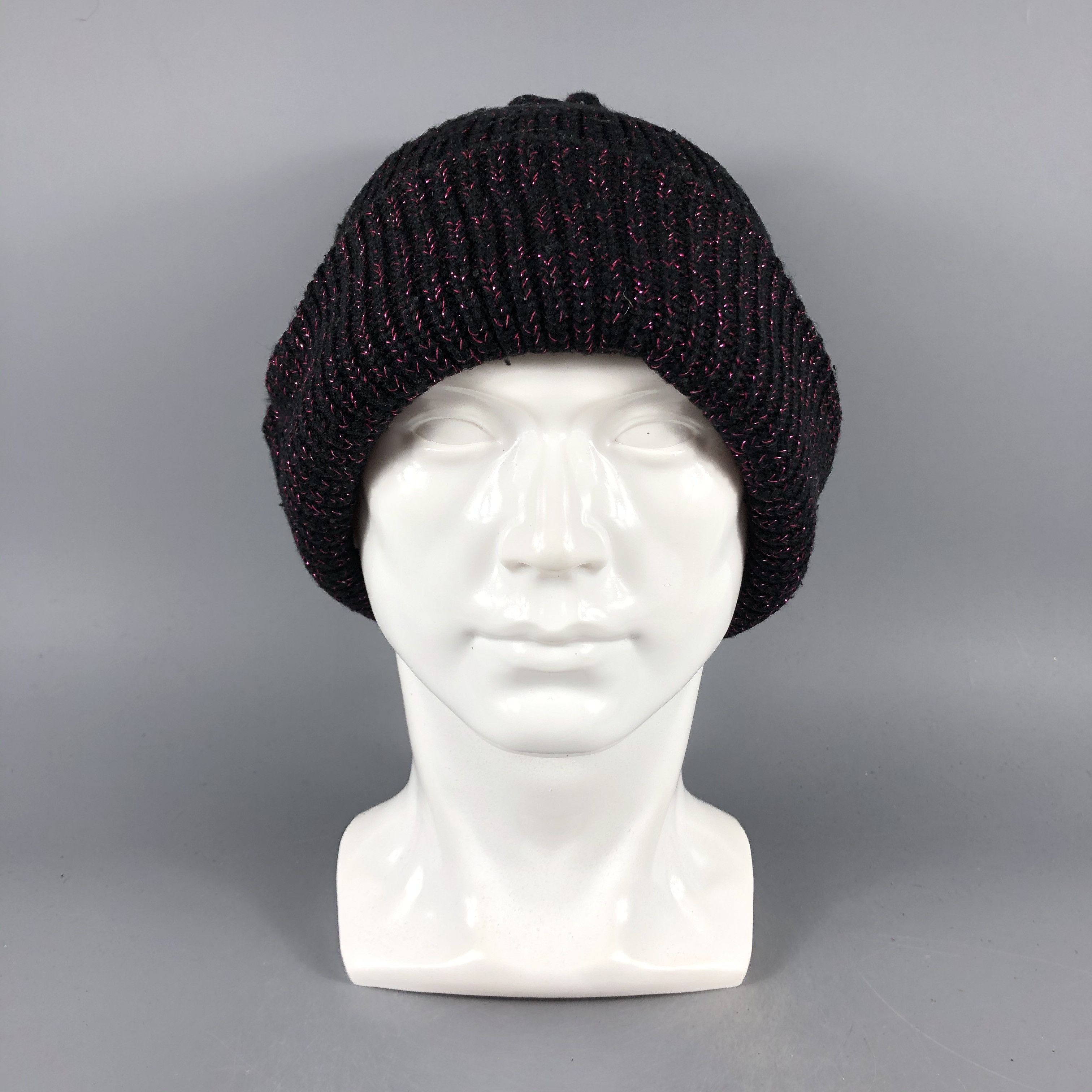 image of Vintage Pompom Beanie Snow Hat Snow Cap -D919, Men's
