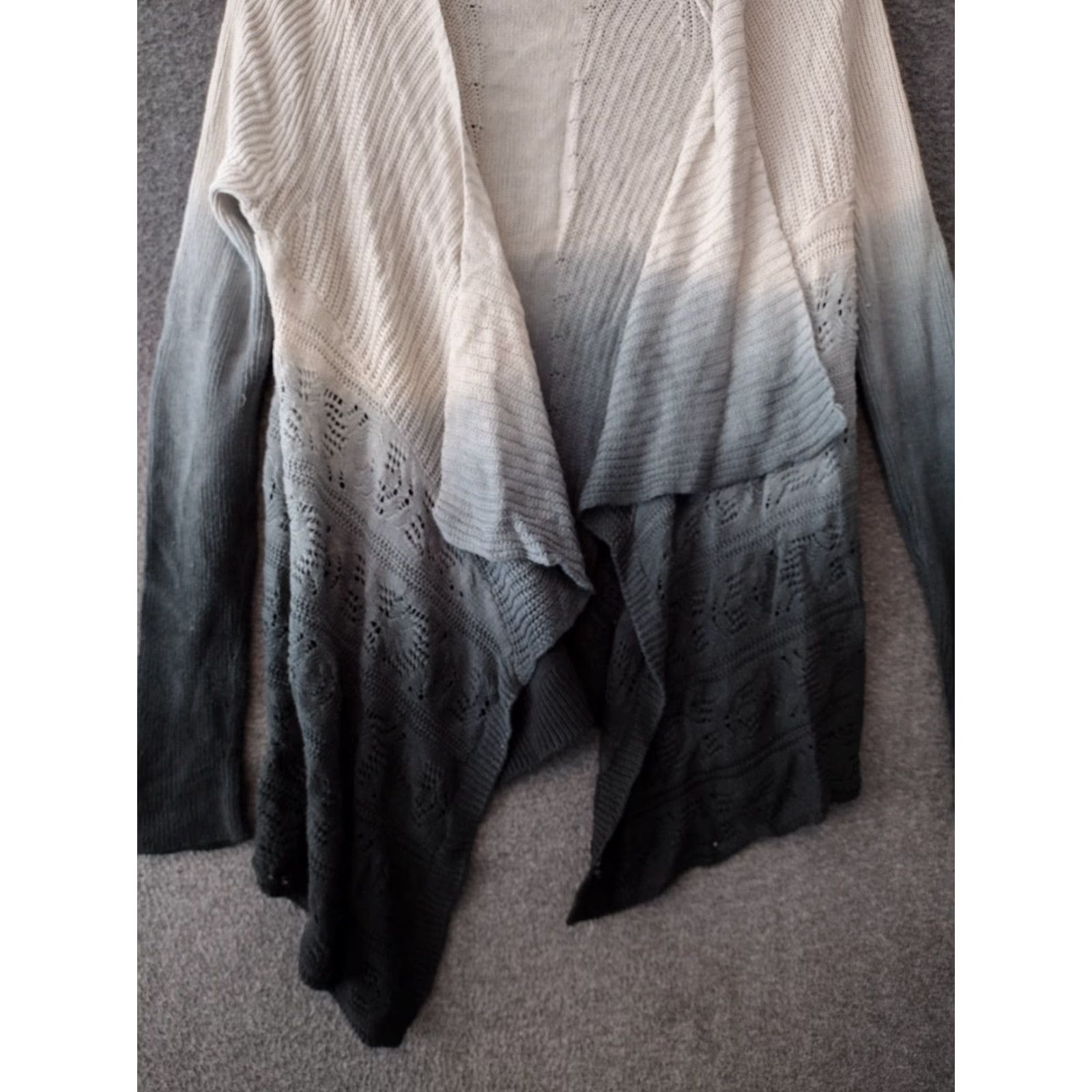 Vintage I.N.C Chic Lite Ombré Cardigan Cream Dye 2 Tone Sweater Size M Size M / US 6-8 / IT 42-44 - 7 Thumbnail
