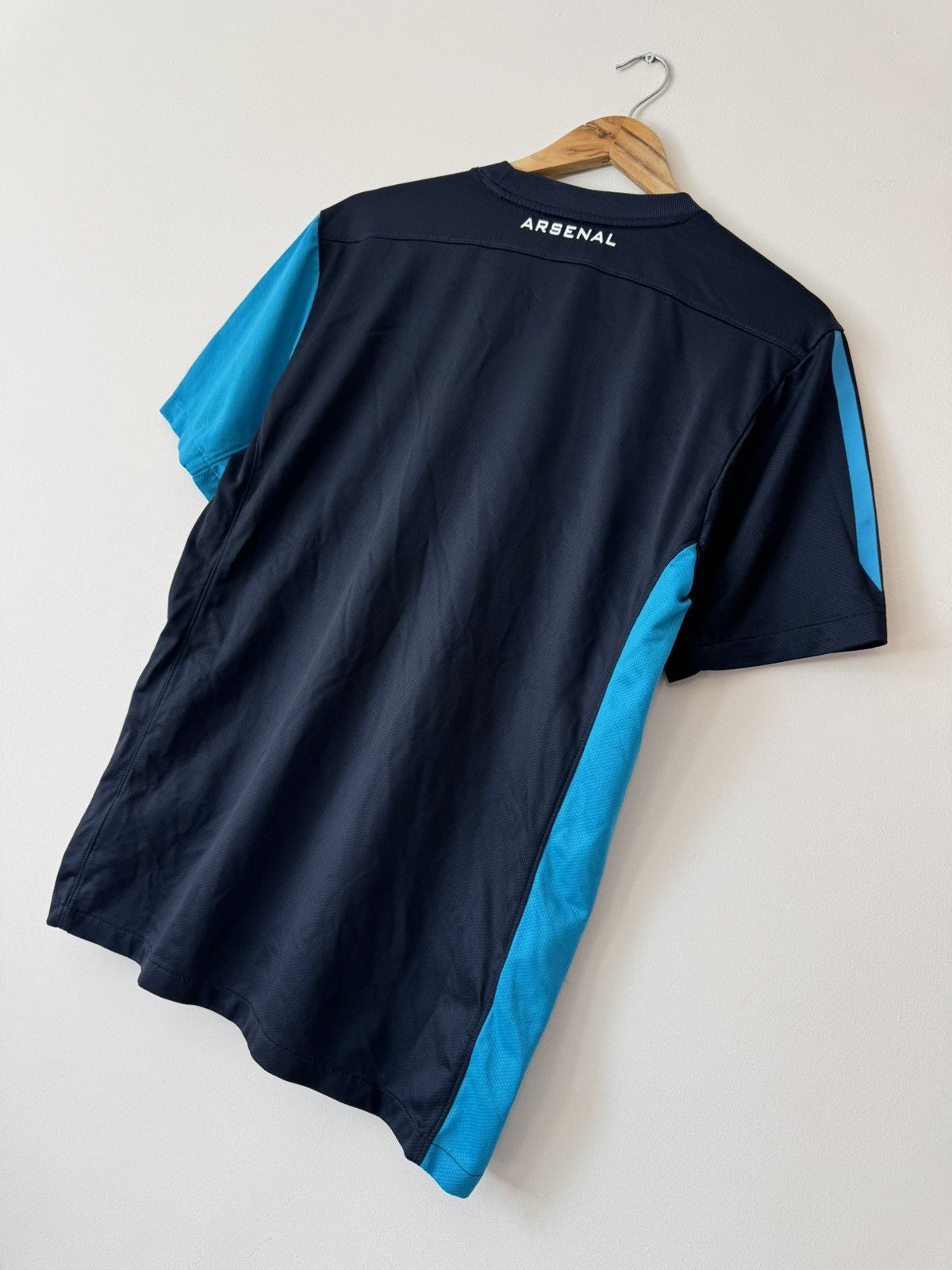 Nike Arsenal 2011-2012 Away Soccer Jersey Football Shirt Kit Size US M / EU 48-50 / 2 - 6 Thumbnail