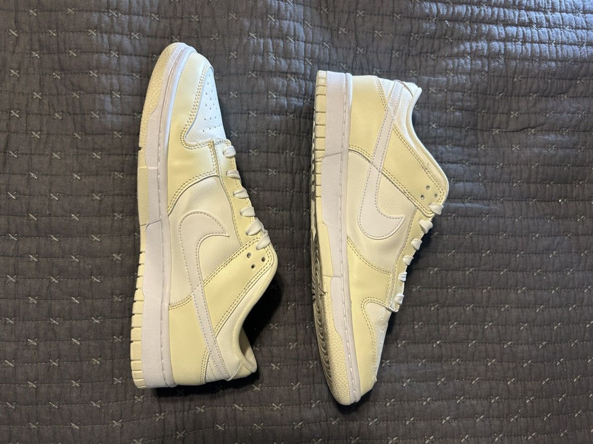 Nike Nike dunk coconut milk Size US 9 / EU 42 - 4 Thumbnail