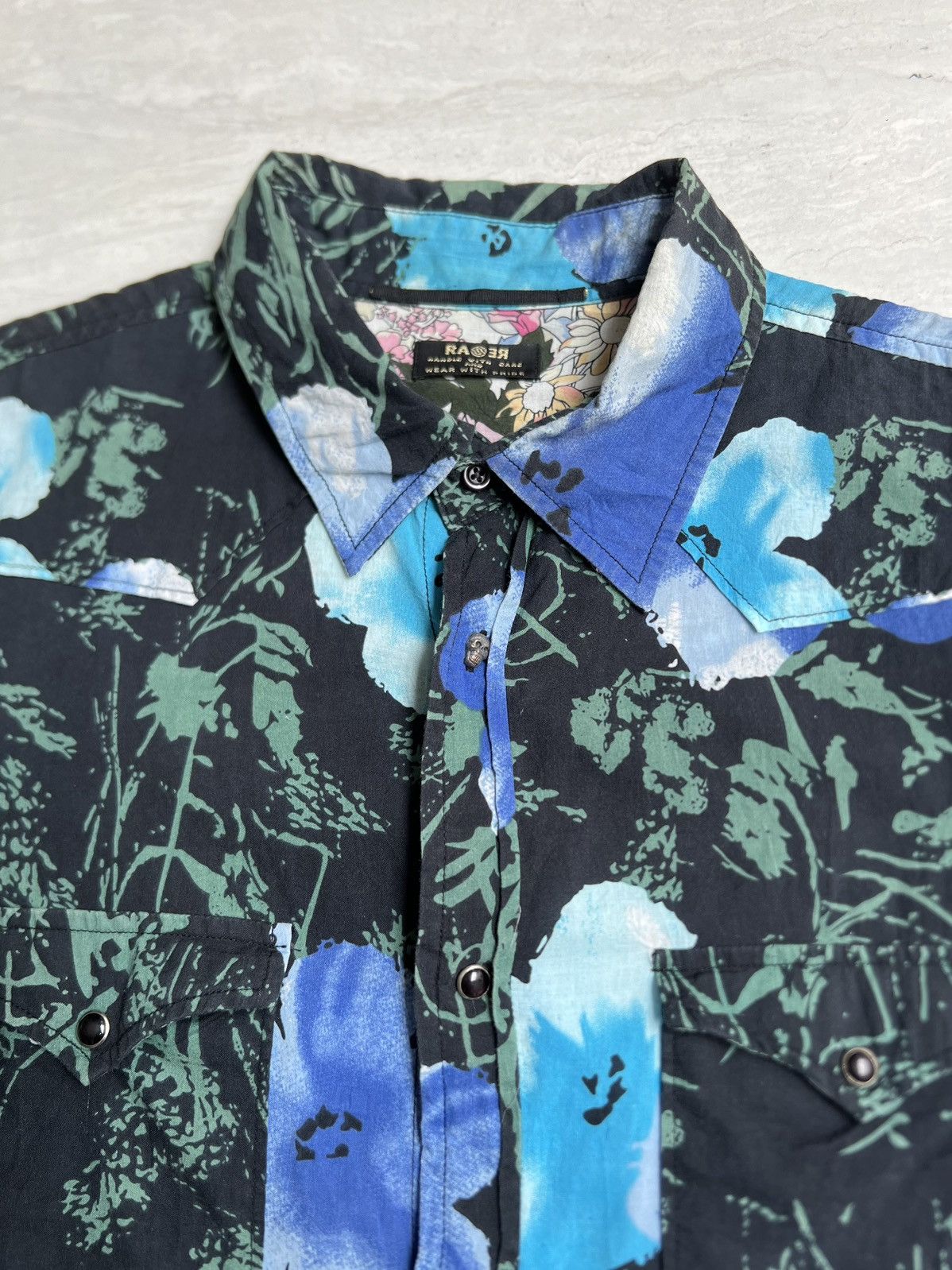 Other RARE Wear With Pride Flower Motive Shirt Size US M / EU 48-50 / 2 - 9 Thumbnail