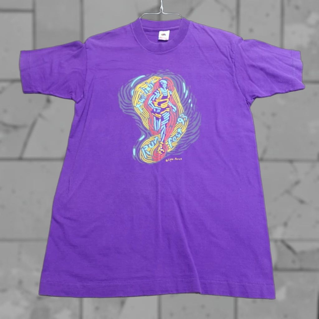 Vintage VINTAGE Twilight Run Fest Shirt S Purple 1993 Lynn Sures American Vintage Men T-Shirt Festival Purple Short Sleeve Crew Neck Cotton Blend Knit Solid Size US S / EU 44-46 / 1 - 1 Thumbnail