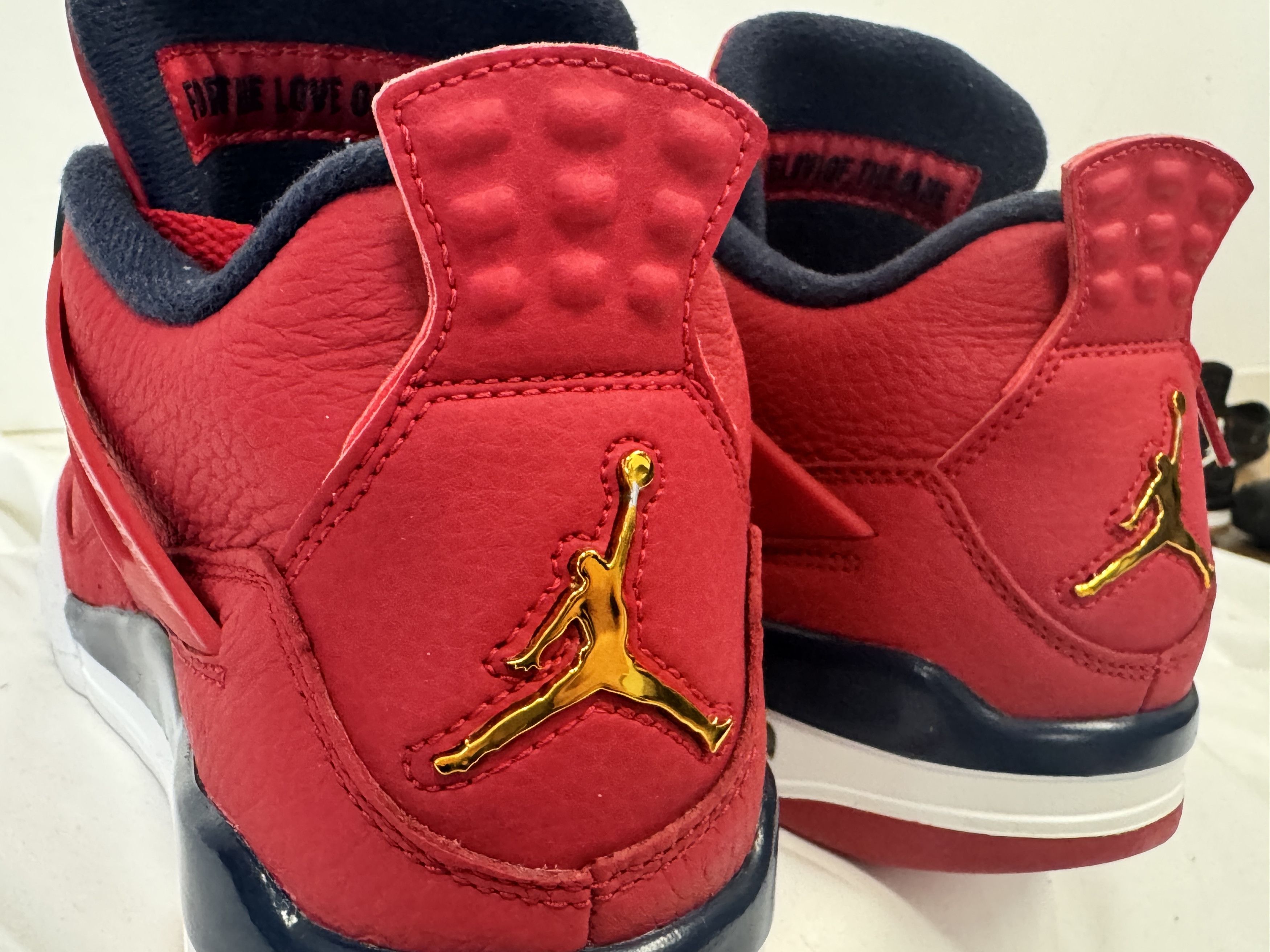Nike Jordan 4 Retro Fiba 2019 Size US 8 / EU 41 - 14 Thumbnail