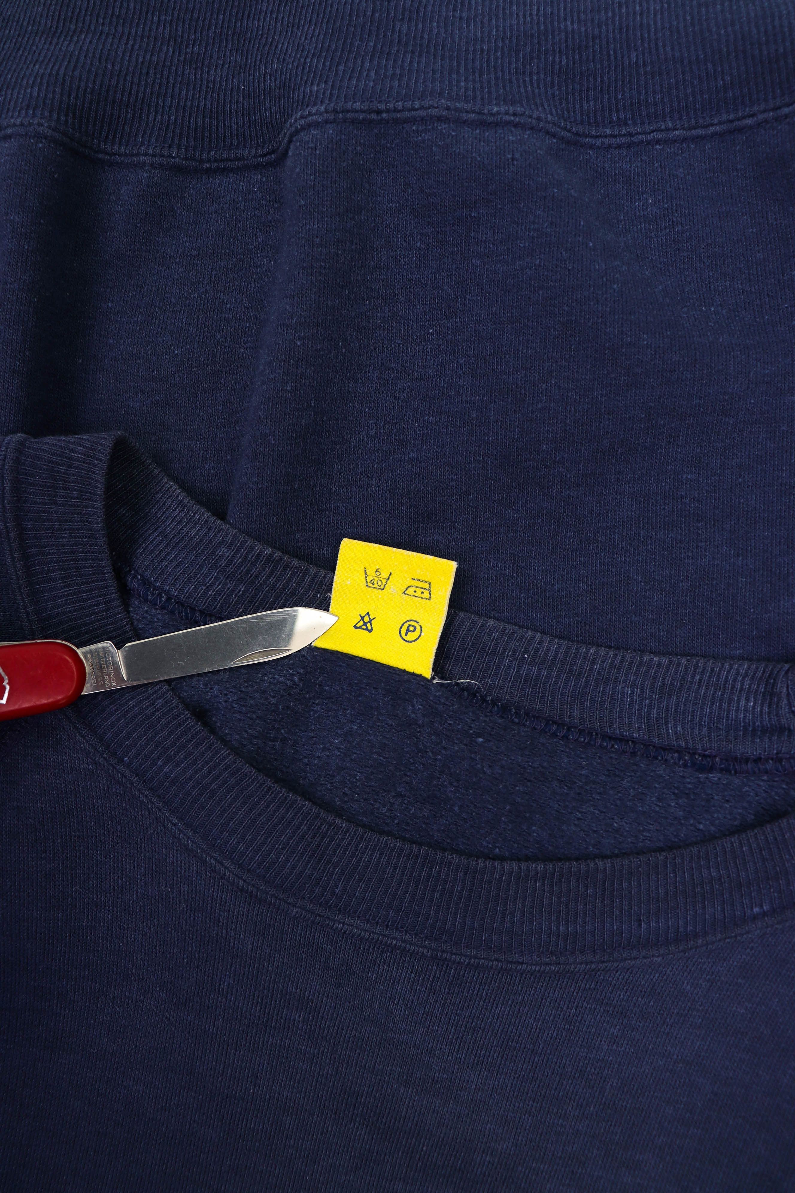 Wrangler Wrangler Vintage Made in France Sun Faded Crewnck Sweatshirt Size US XL / EU 56 / 4 - 14 Thumbnail