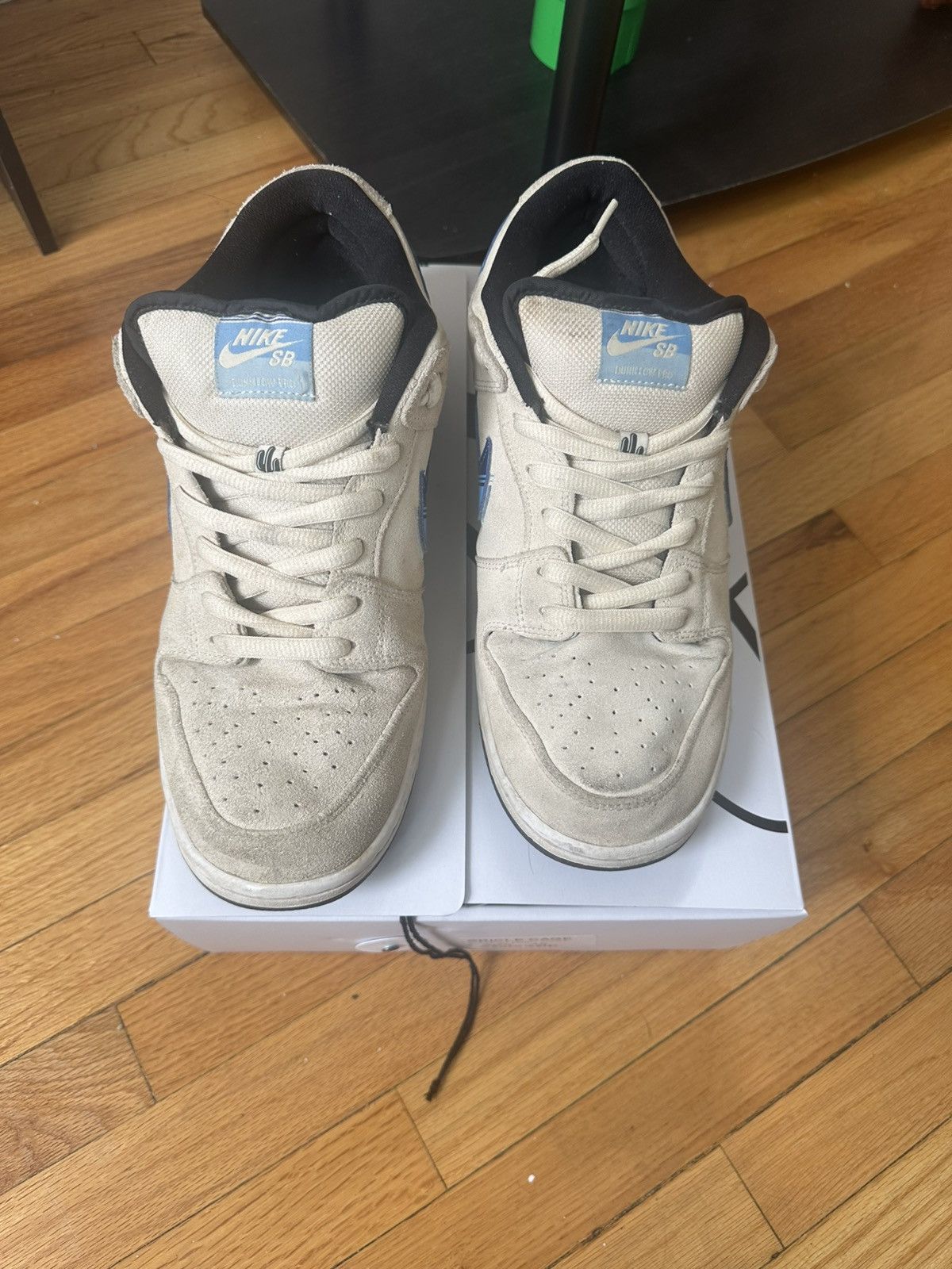 Nike SB Truck it Dunks Size US 11 / EU 44 - 2 Thumbnail