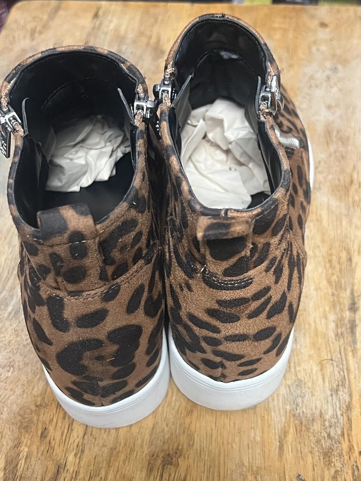 Other Time And Tru Women 8 faux suede Leopard Print Bootie Zippers Size US 8 / IT 38 - 10 Thumbnail