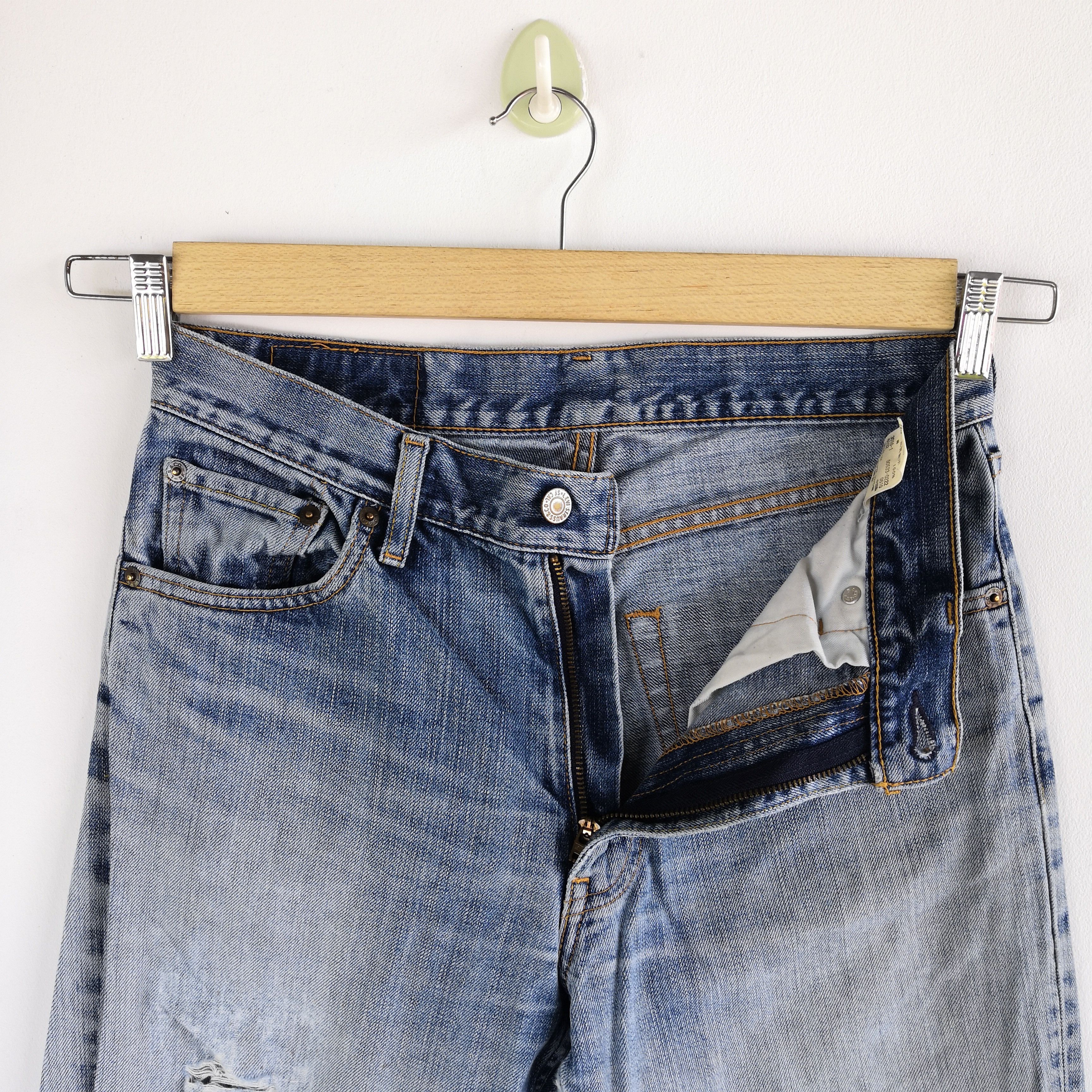 Levi's Vintage Levis Sun Faded Jeans Distressed Light Wash Denim Size 28" / US 6 / IT 42 - 5 Thumbnail