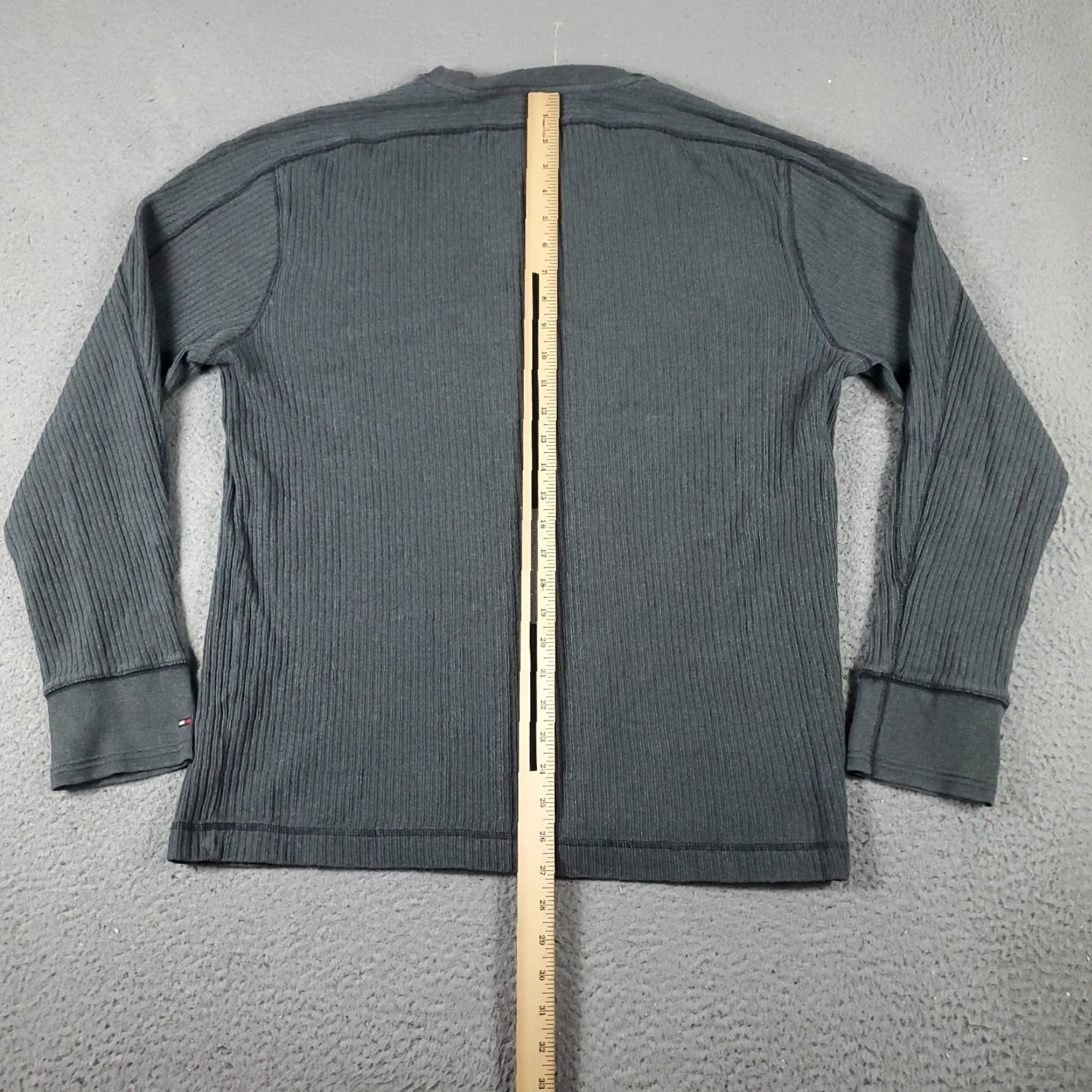 Tommy Hilfiger Tommy Hilfiger Long Sleeve T-Shirt Adult Large Gray Thermal Knit Casual Mens Size US L / EU 52-54 / 3 - 7 Thumbnail