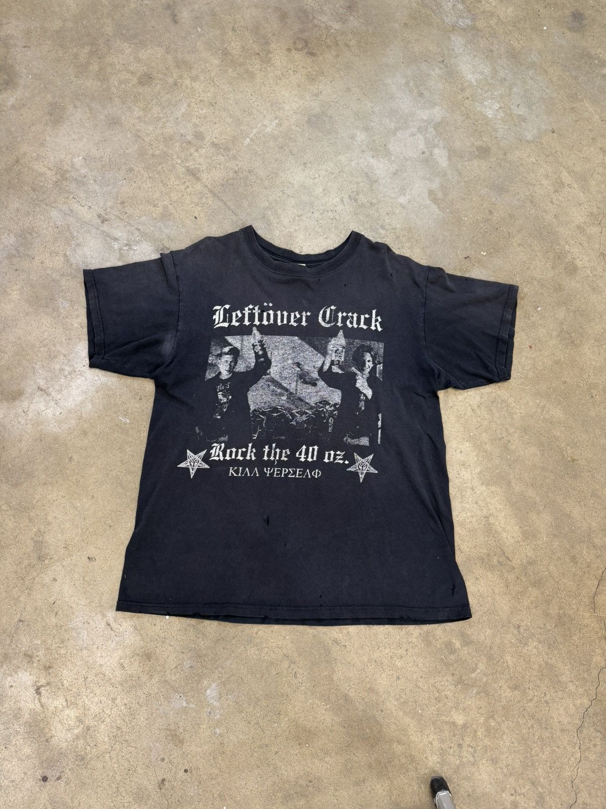 Band Tees Vintage Leftover Crack Rock the 40oz Size US L / EU 52-54 / 3 - 6 Thumbnail