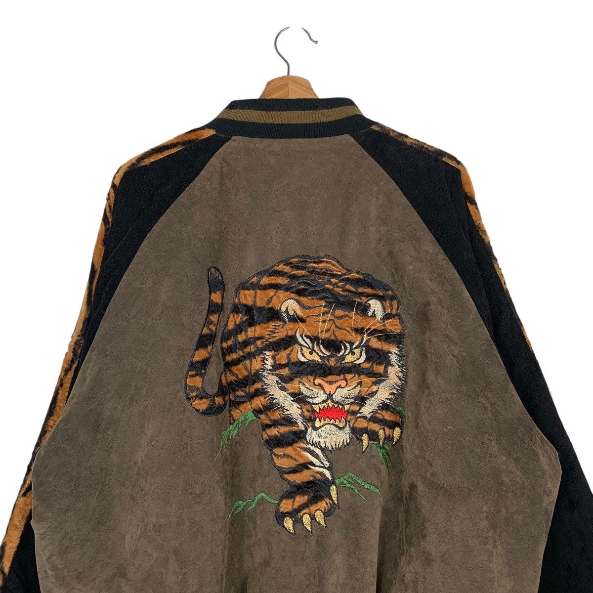Japanese Brand Vintage Bilvie Embroidery Tiger Sukajan Jacket Size US XL / EU 56 / 4 - 8 Thumbnail