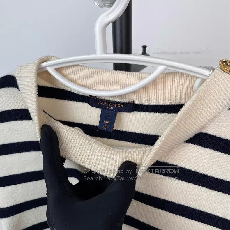 Louis Vuitton Louis Vuitton Boat anchor gold button knit stripe short sl Size S / US 4 / IT 40 - 9 Thumbnail