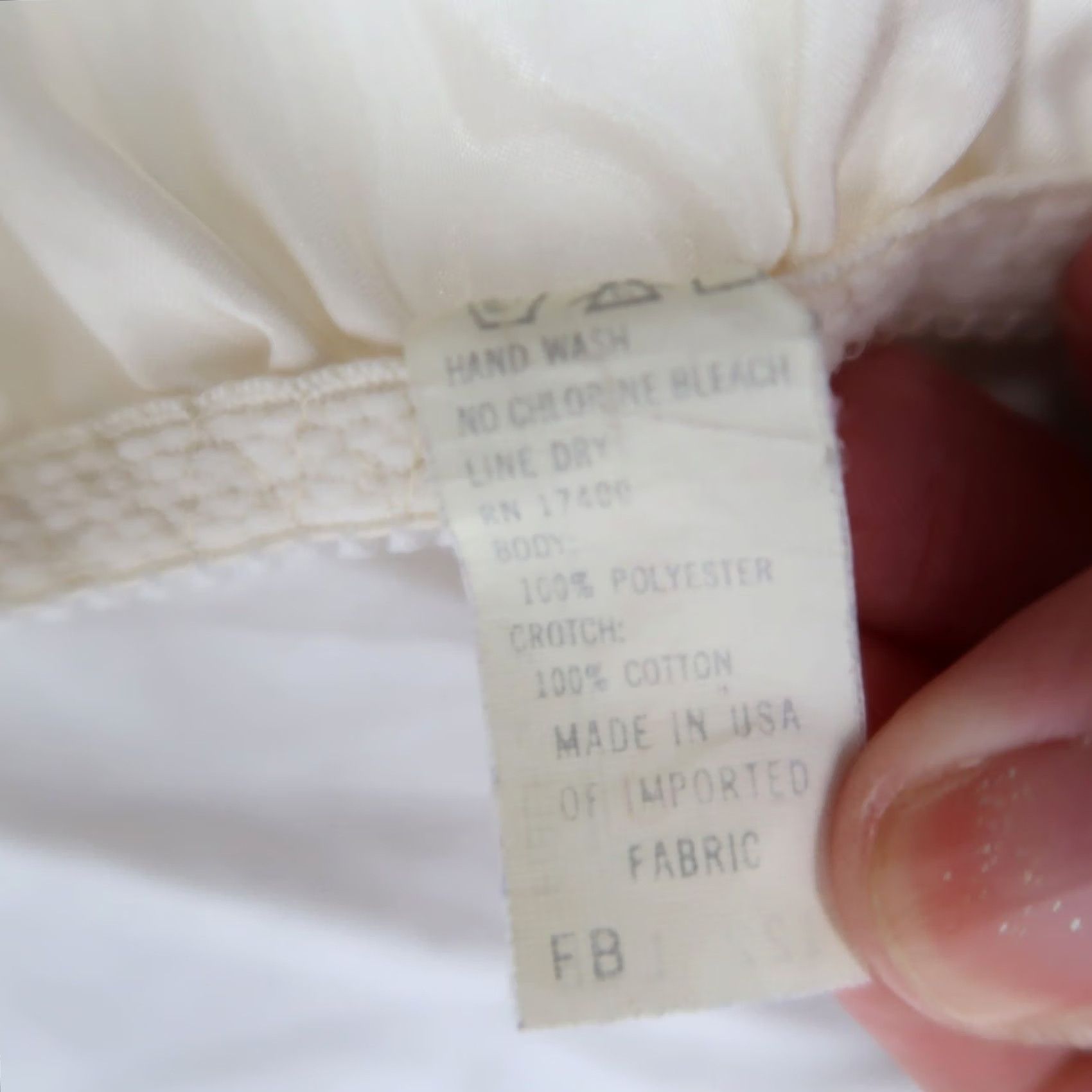 Vintage VINTAGE Jezebel Panties Underwear Ivory Satin High Leg French Cut L 80s Womens Size 36" / US 14 / IT 50 - 4 Thumbnail
