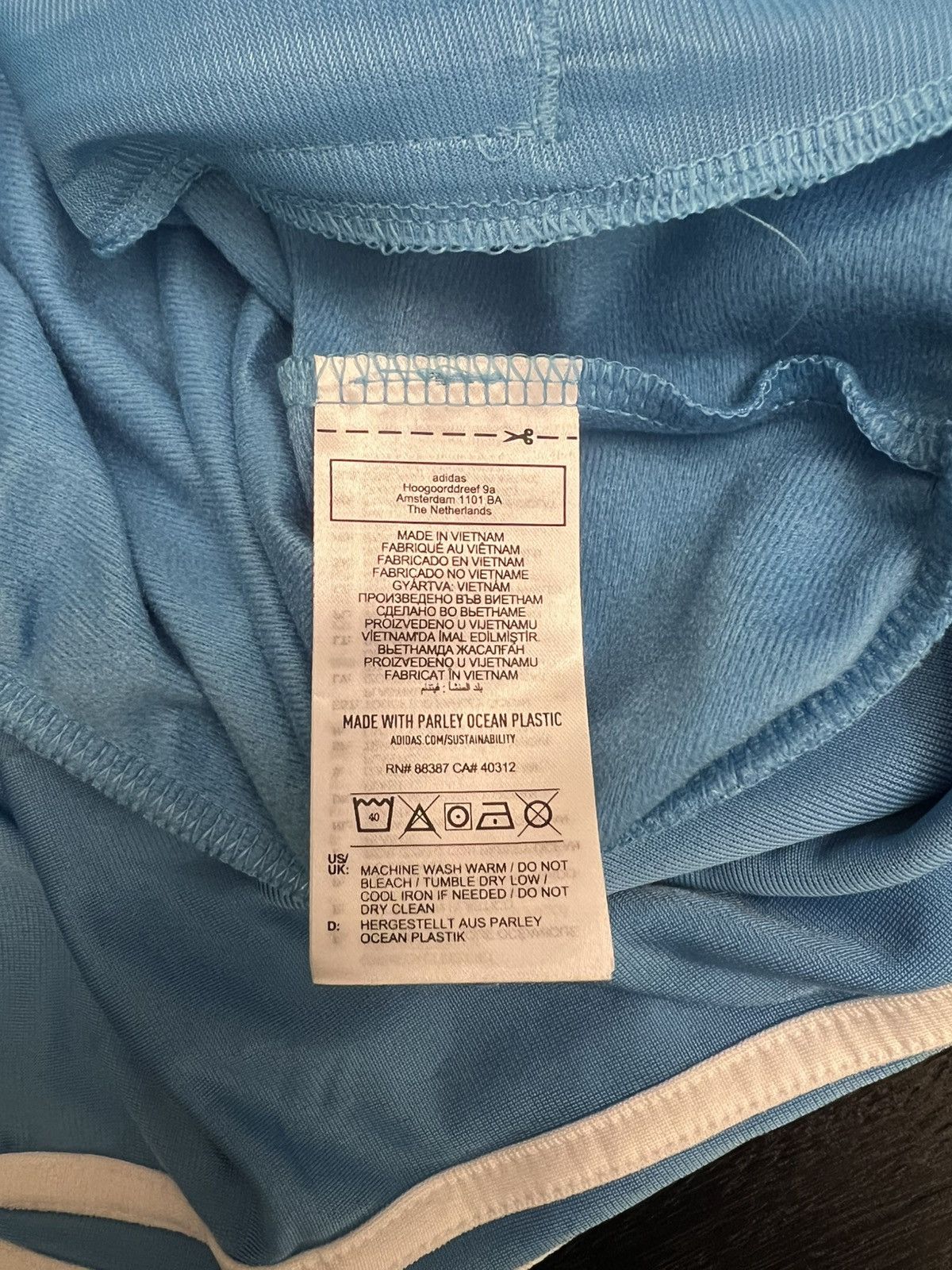 Adidas Adidas Originals blue track jacket Size L BNWT Size US L / EU 52-54 / 3 - 4 Thumbnail
