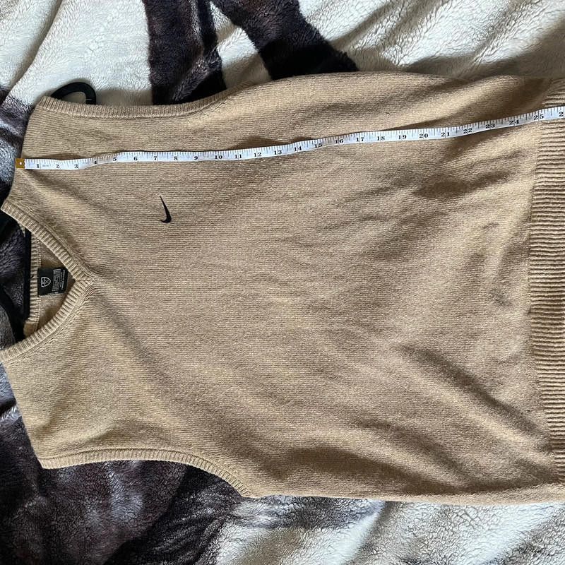 Nike Vintage Tan Beige Nike Vest 100% Cotton L Athletic sports Size US L / EU 52-54 / 3 - 5 Thumbnail
