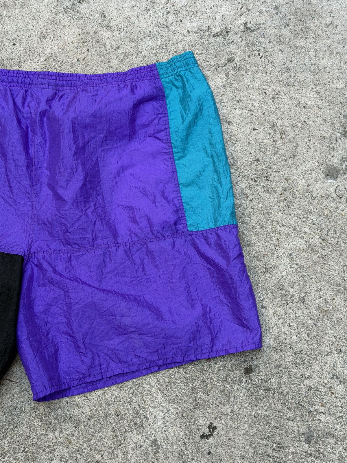 Umbro Vintage Umbro 90's Shorts Pants Size US 40 / EU 56 - 4 Thumbnail
