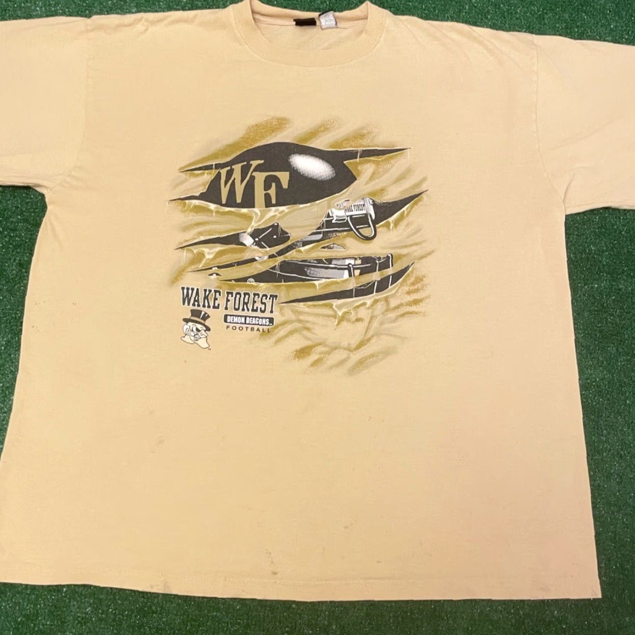 Vintage VINTAGE 90s Wake Forest Demon Deacons Football Helmet Big Graphic VTG Shirt XXL Size US XXL / EU 58 / 5 - 5 Thumbnail