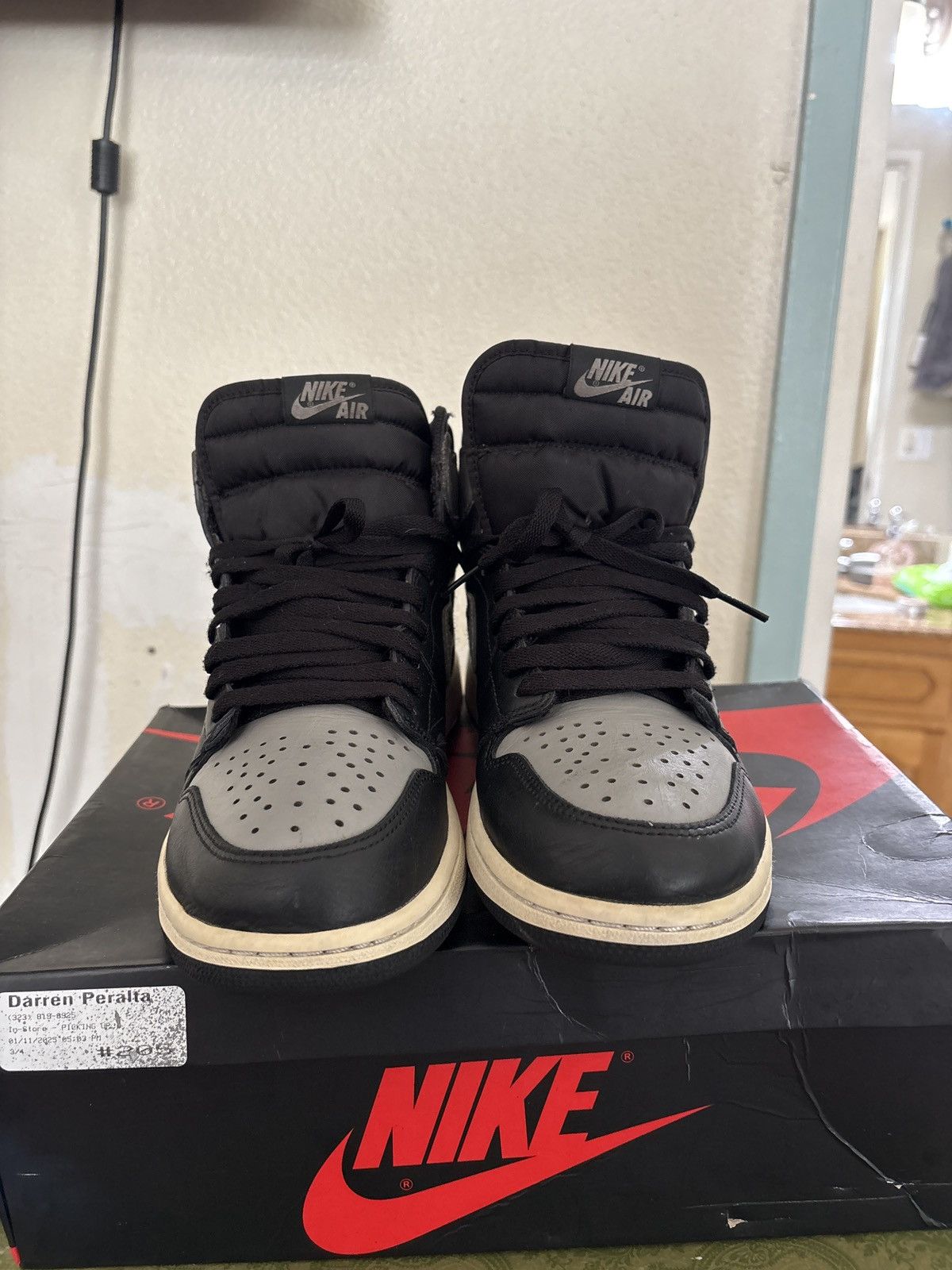 Jordan Brand × Nike Jordan 1 Retro High Shadow Size US 10.5 / EU 43-44 - 2 Thumbnail